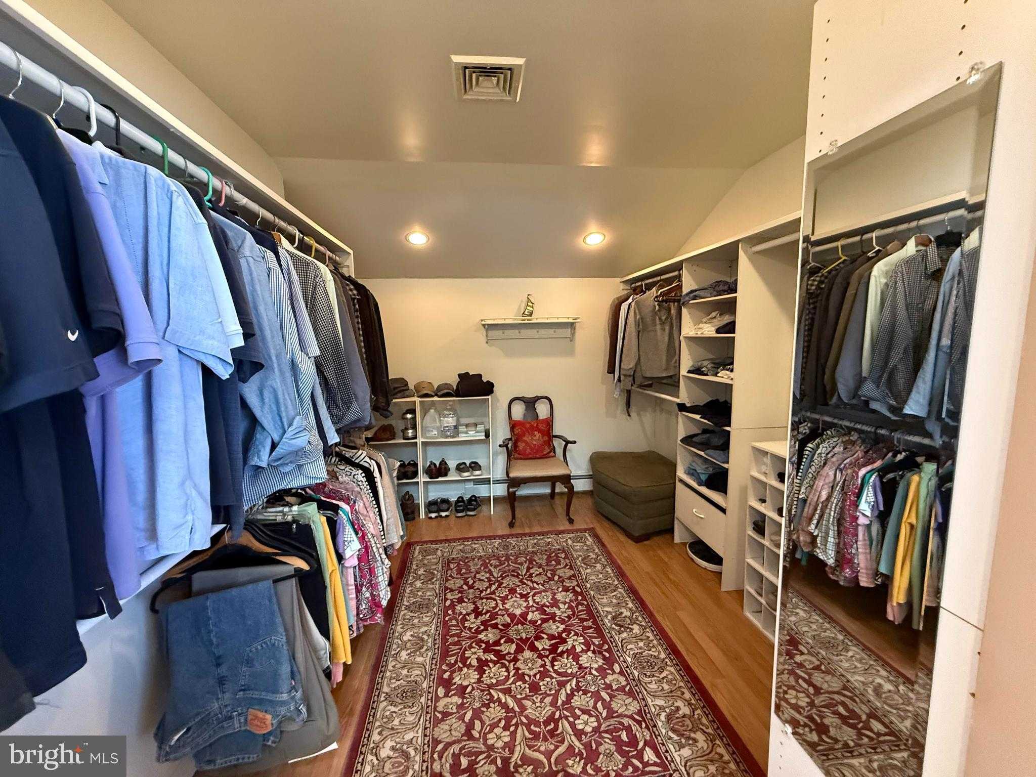 200 E Hilltop Rd photo 16