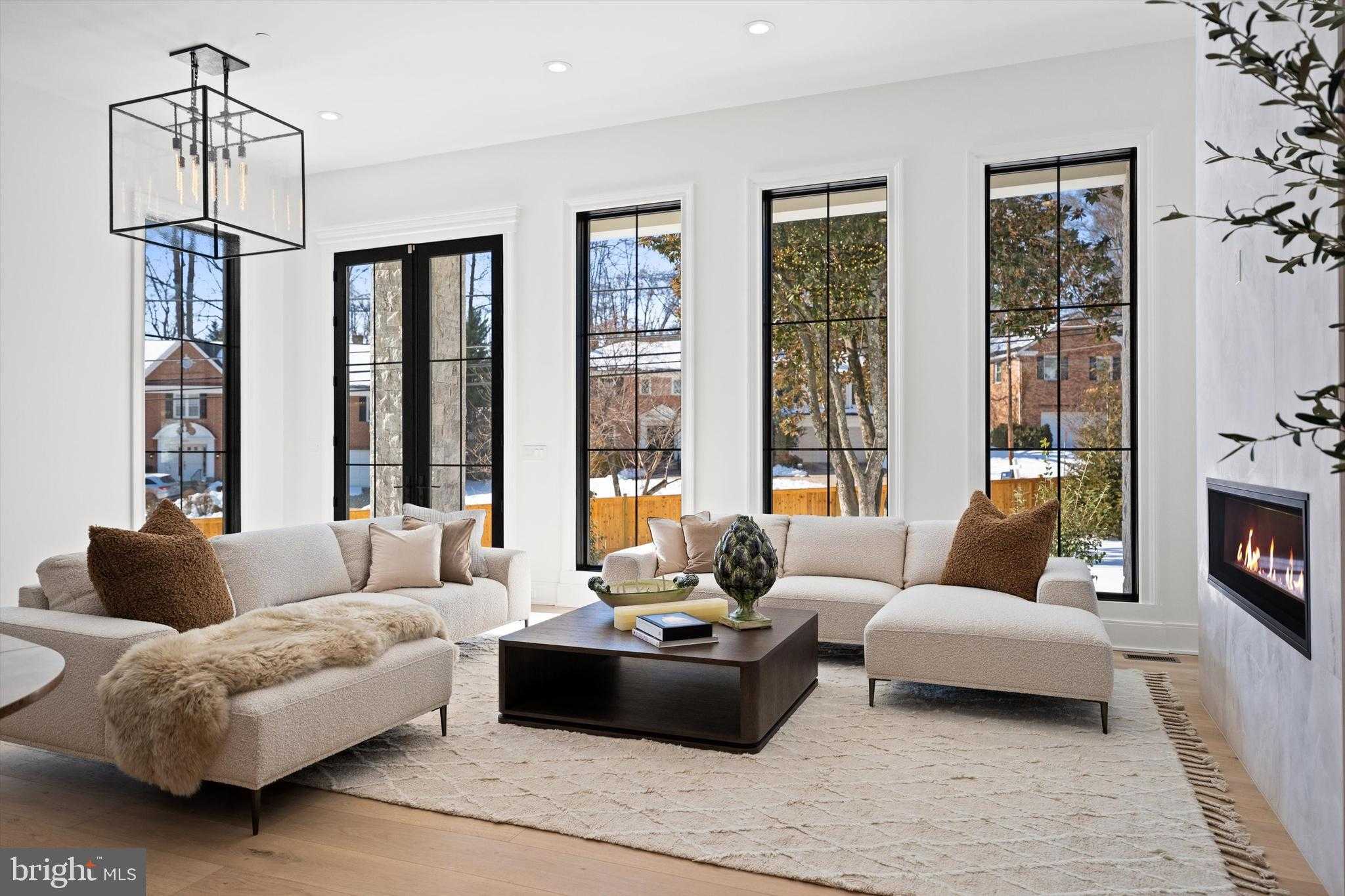 6116 Eastview St photo 15