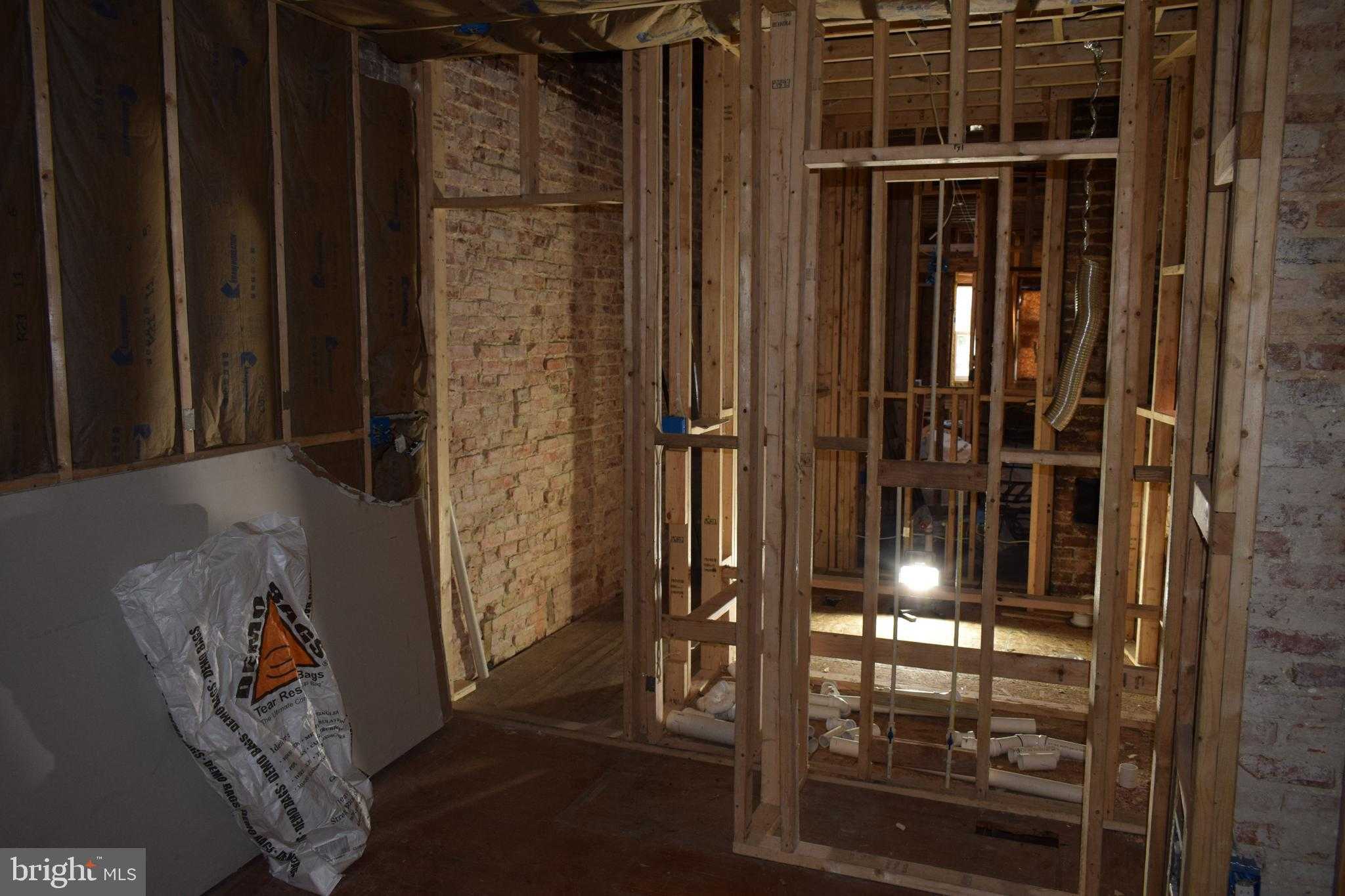 1639 Appleton St photo 8