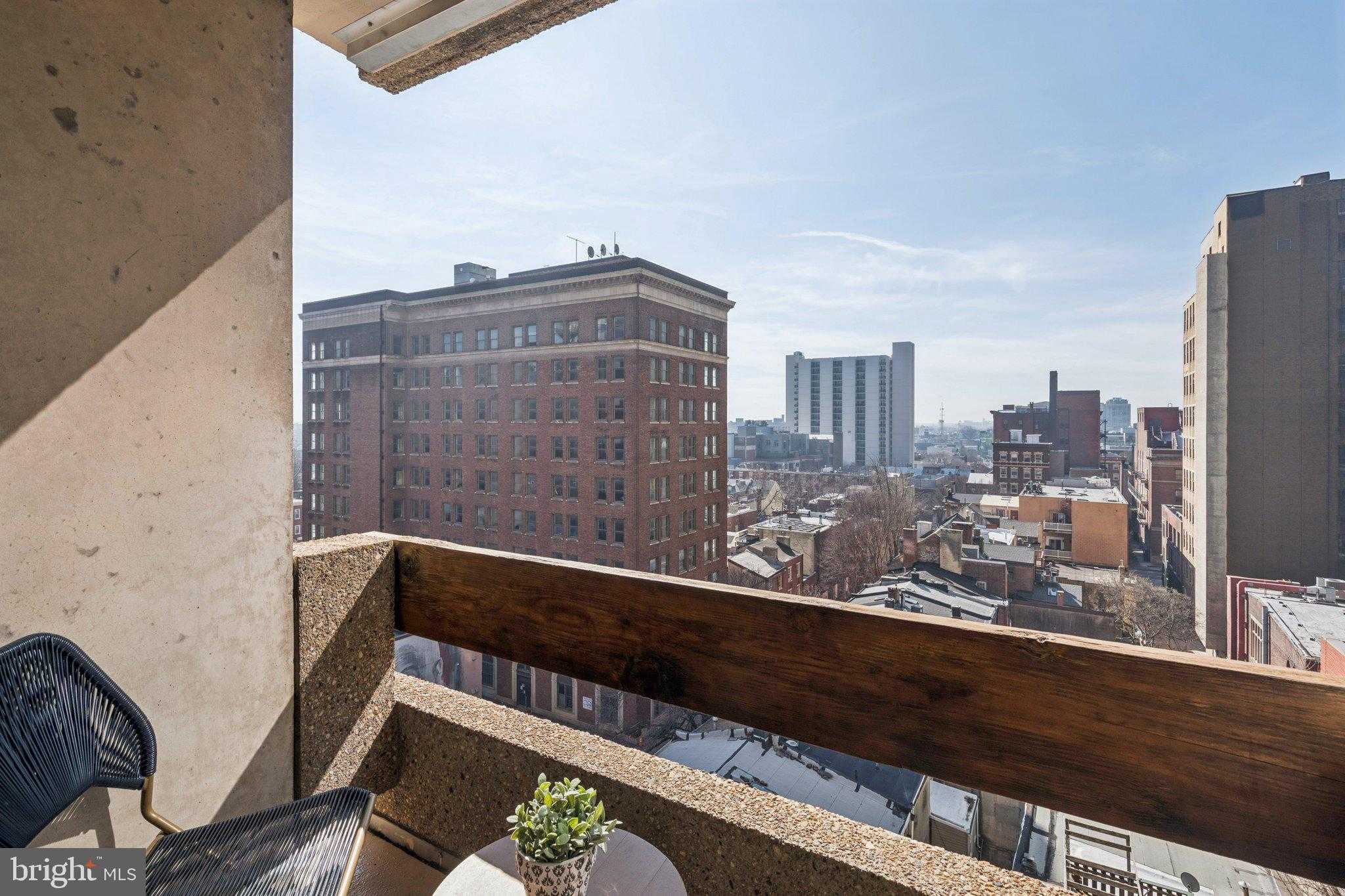 1326 Spruce St Apt 804 photo 25