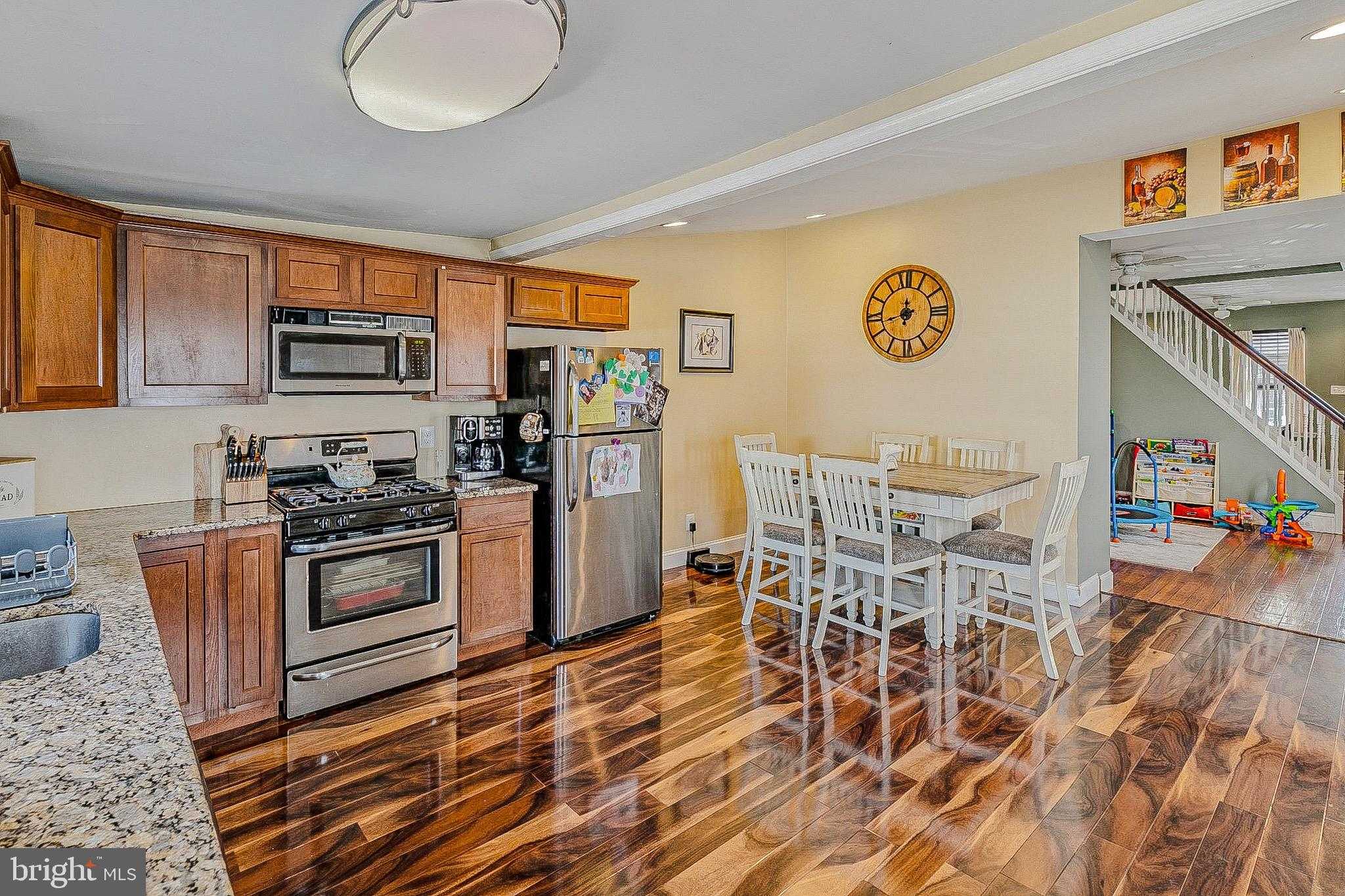 4468 Almond St photo 13