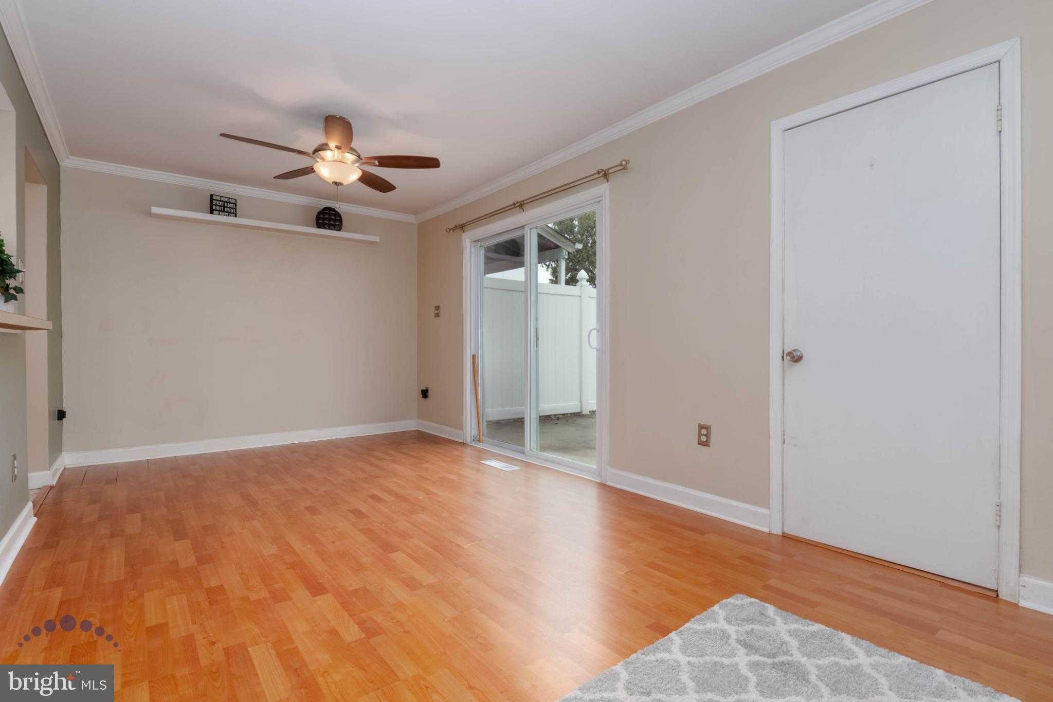 688 Shore Dr photo 19