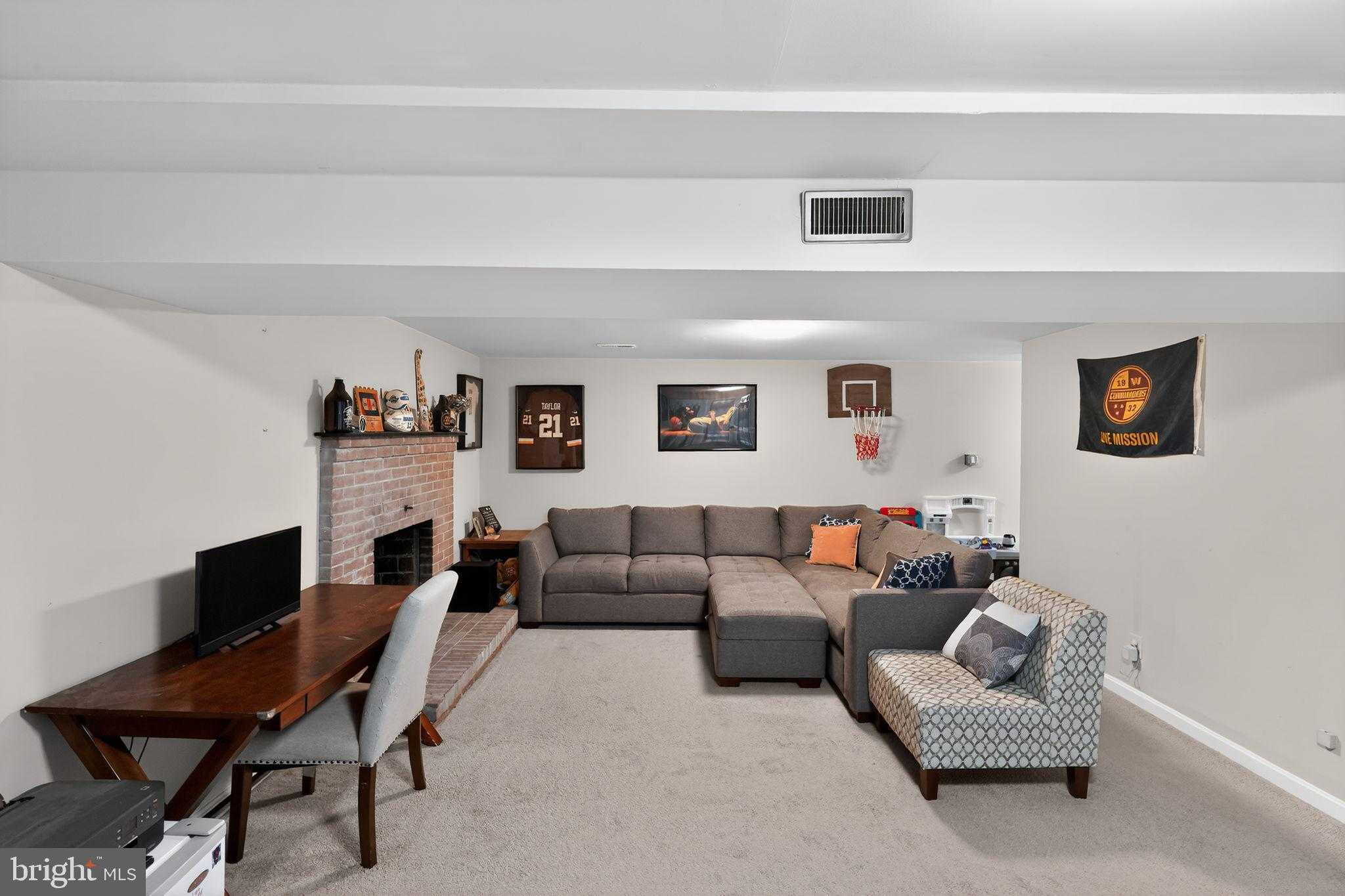 1817 Dania Dr photo 21