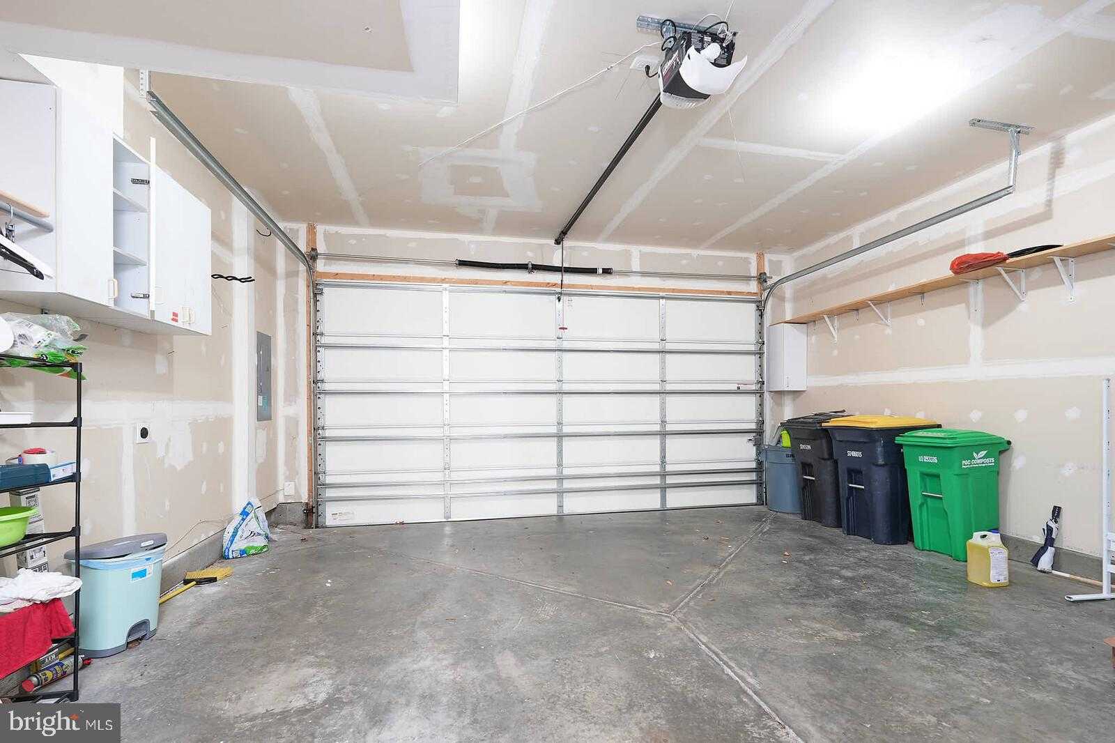 517 Jurgensen Pl photo 7