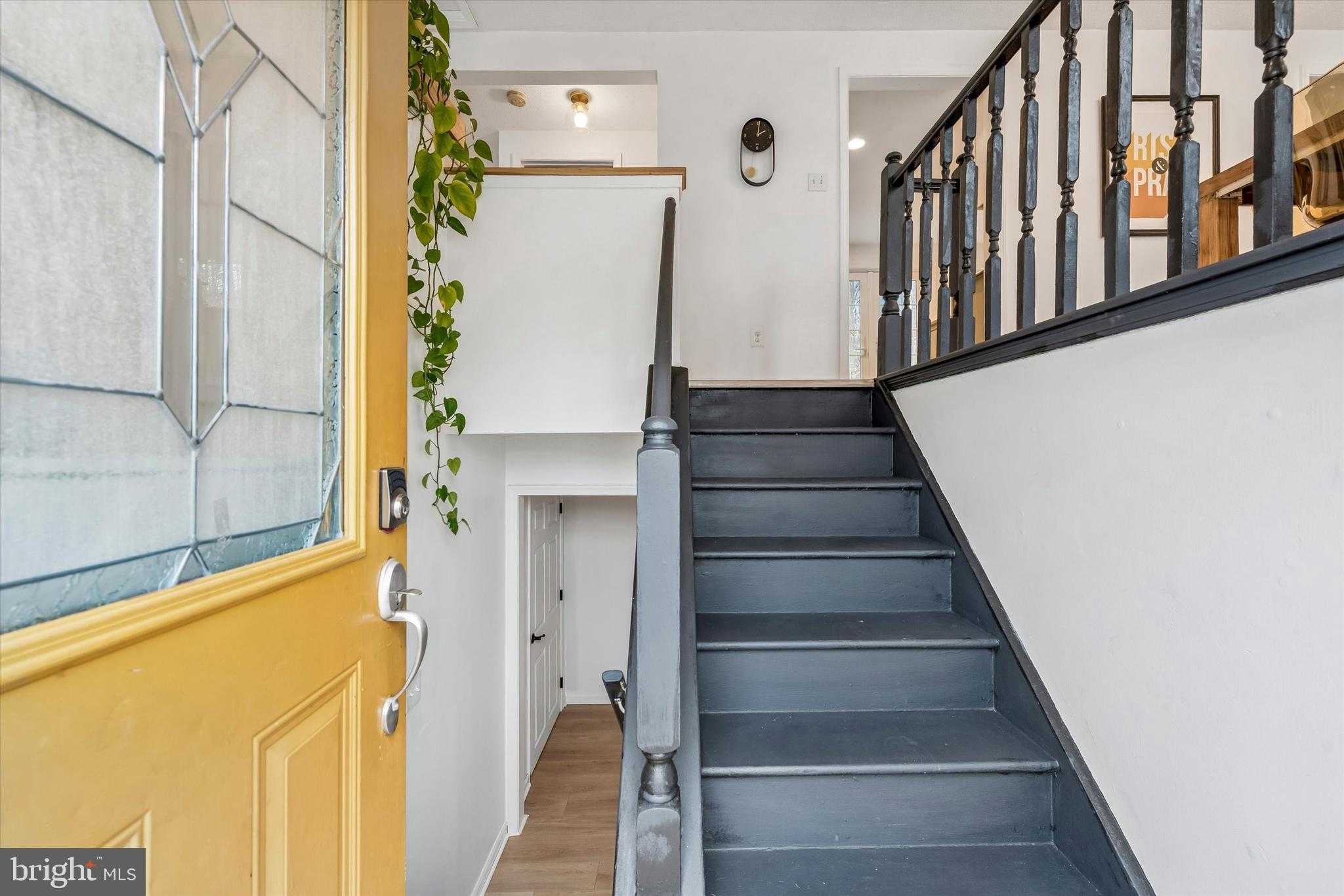 325 Jennifer Dr photo 4