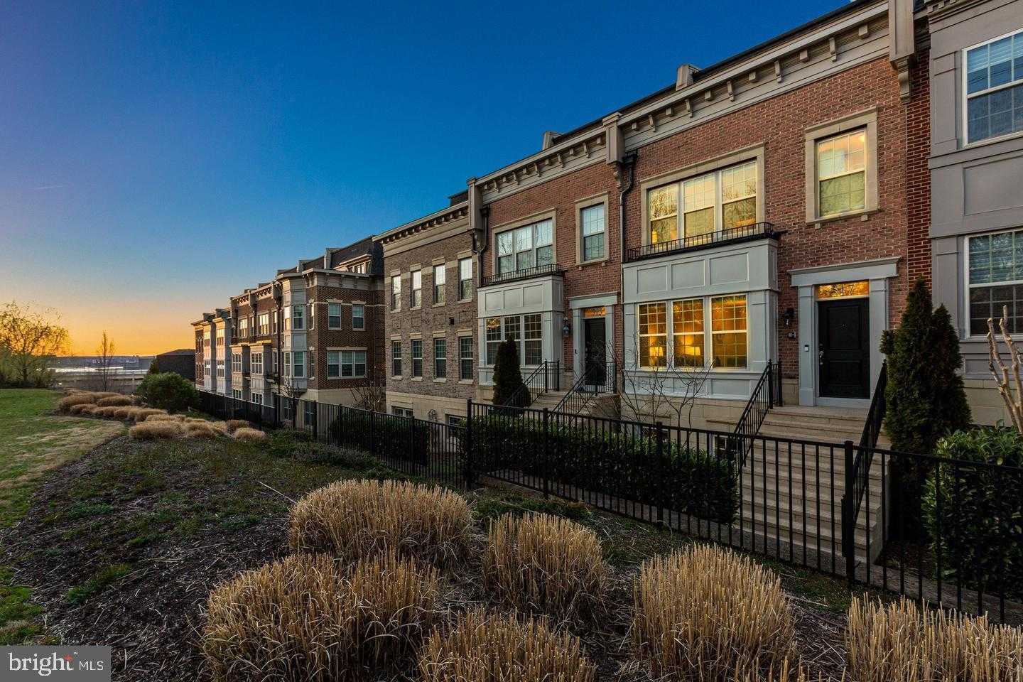 517 Overlook Park Dr # 47 photo 2