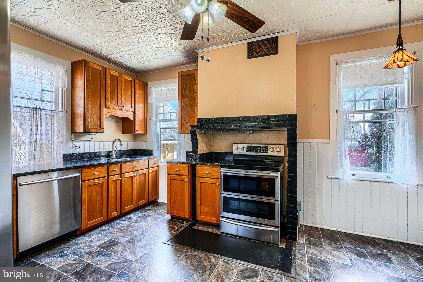 123 S Union Ave photo 32