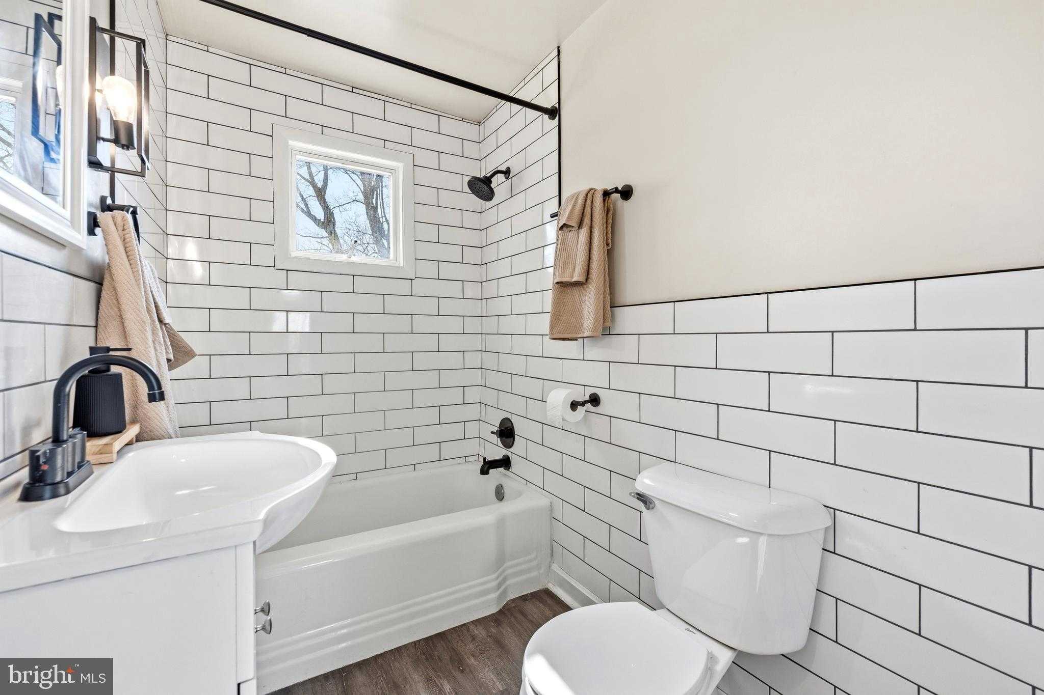 15029 Clear Spring Rd photo 8