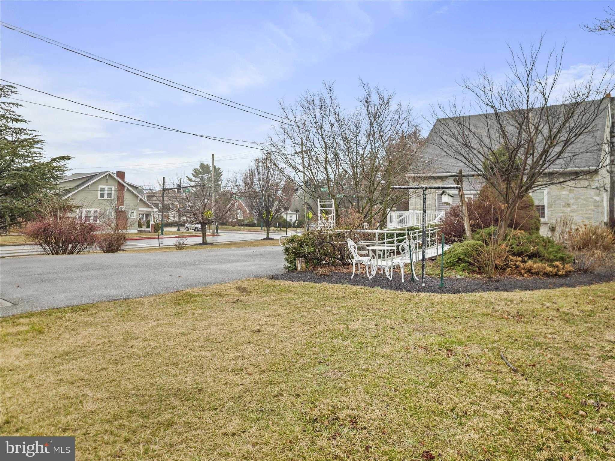 1304 Salem Ave photo 24