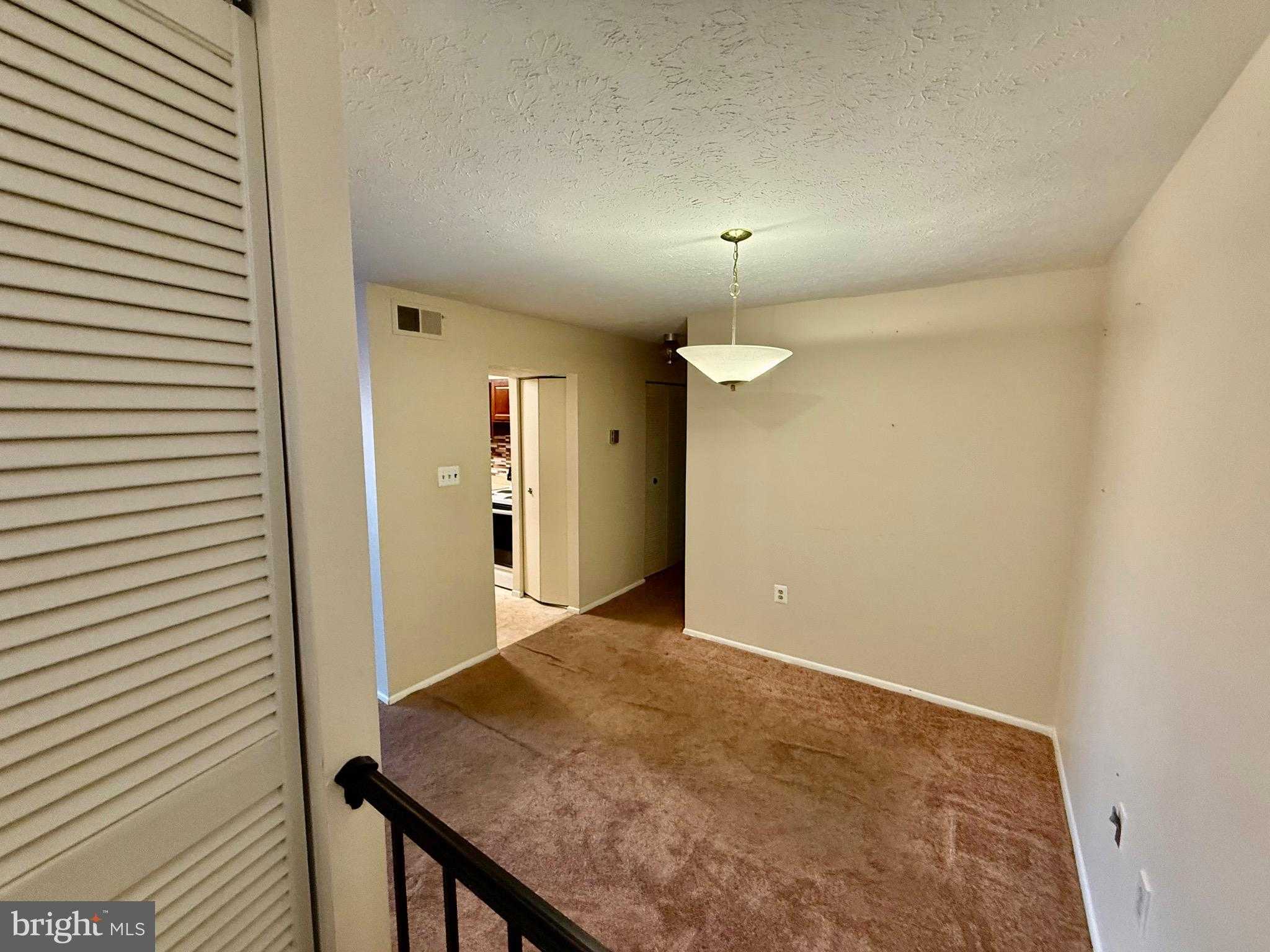 7828 Hanover Pkwy # 466 photo 4