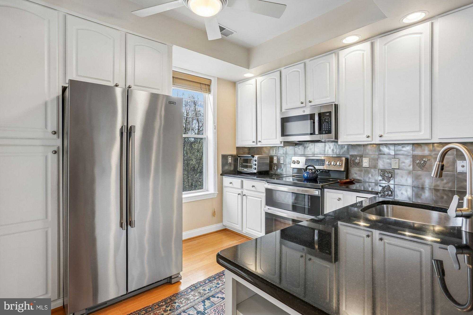 150 Chevy Chase St Apt 205 photo 12