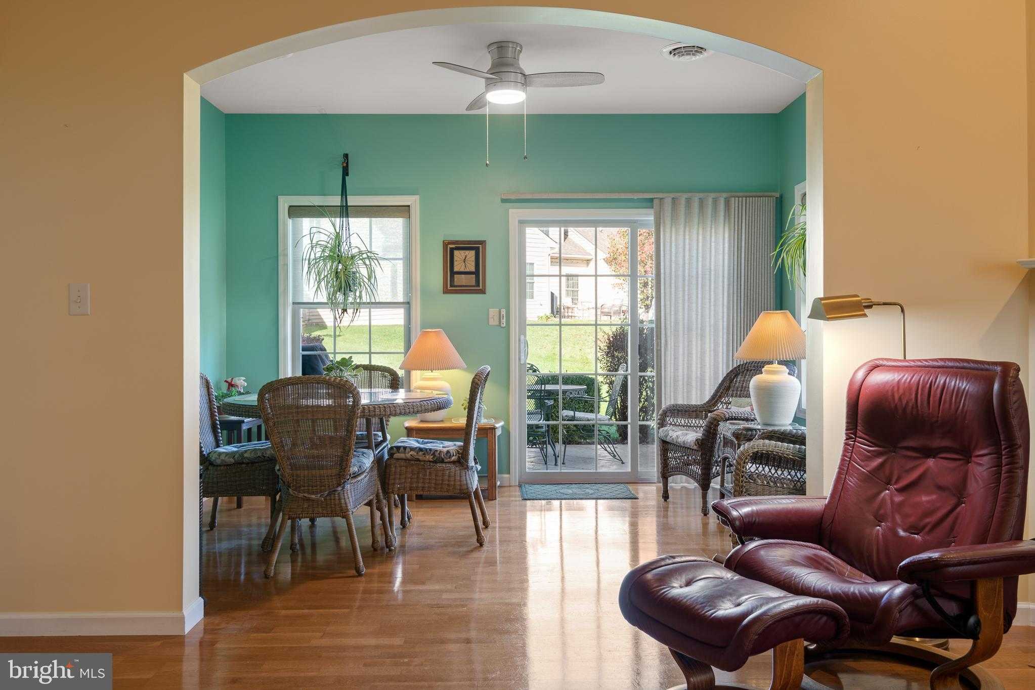 1210 Cantebury Dr photo 18