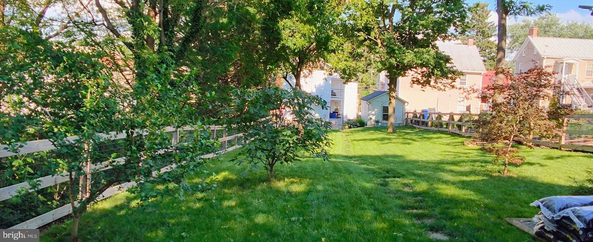 107 S Jefferson St photo 52