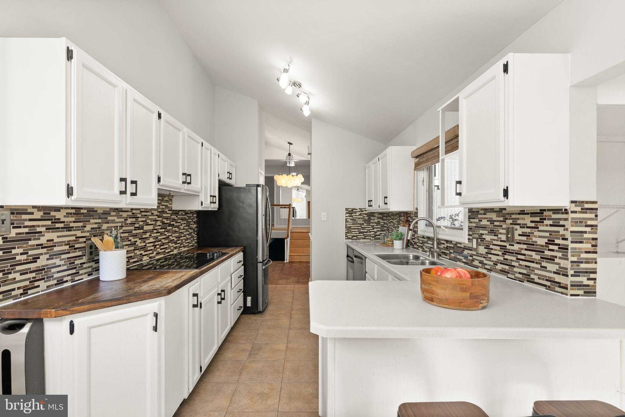 5348 Black Oak Dr photo 13