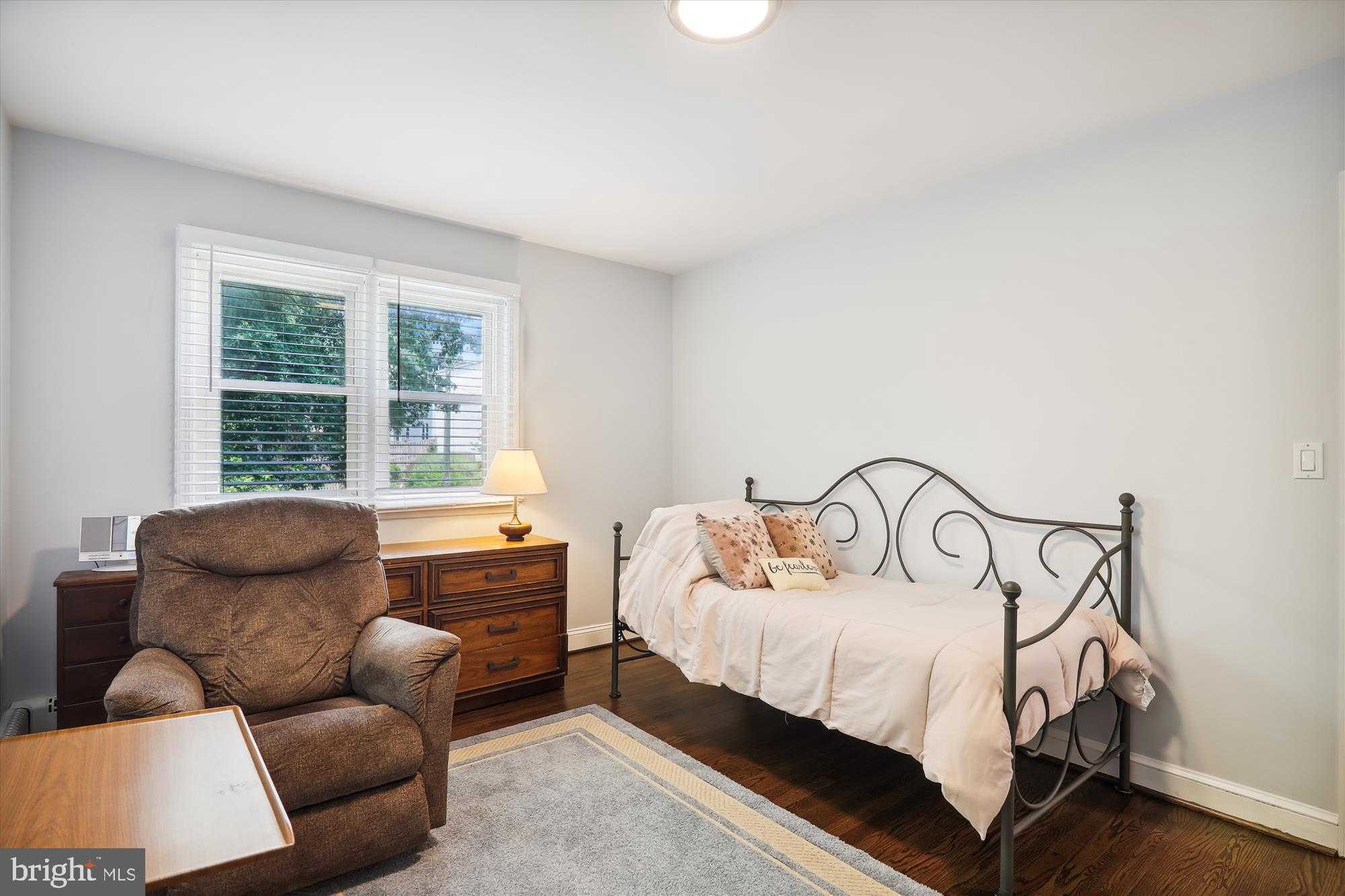 9805 Five Oaks Rd photo 34