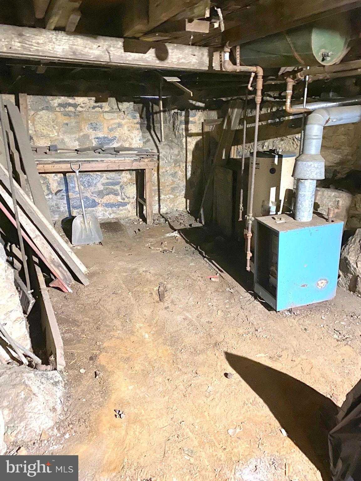 230 S Potomac St photo 19