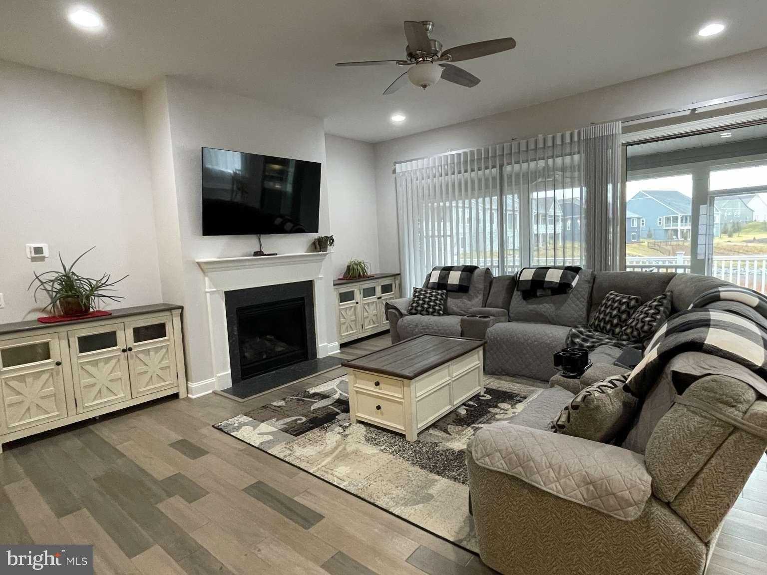 107 Yellow Birch CT photo 9