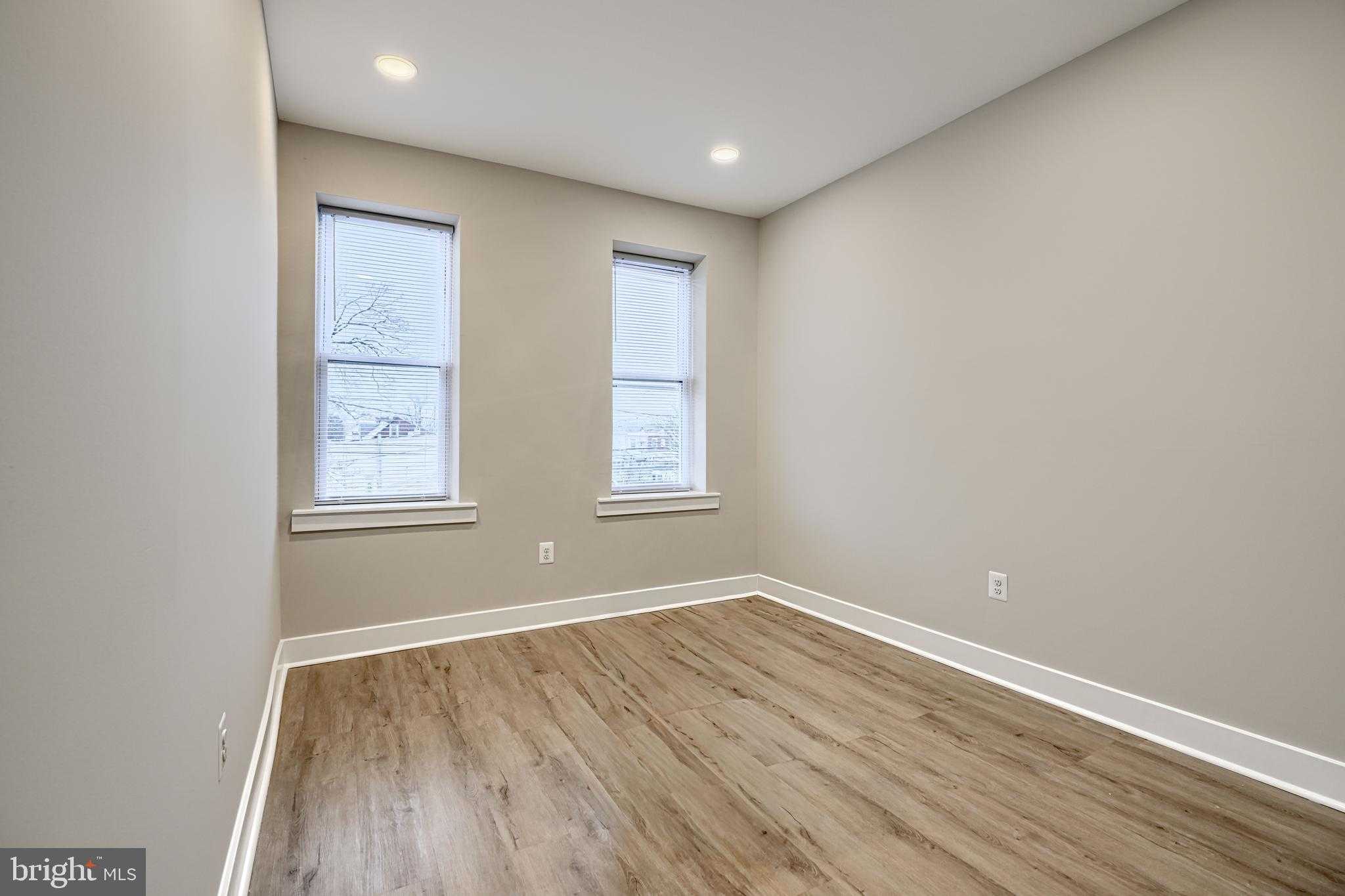 3709 5th St photo 12