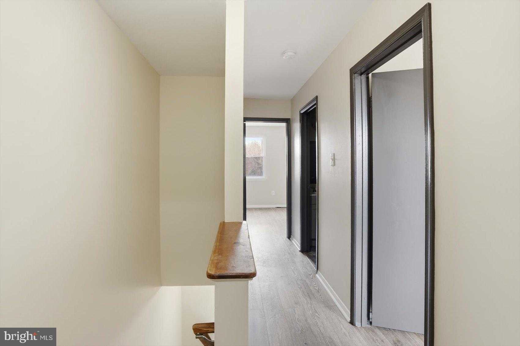 1223 E Oliver St photo 15