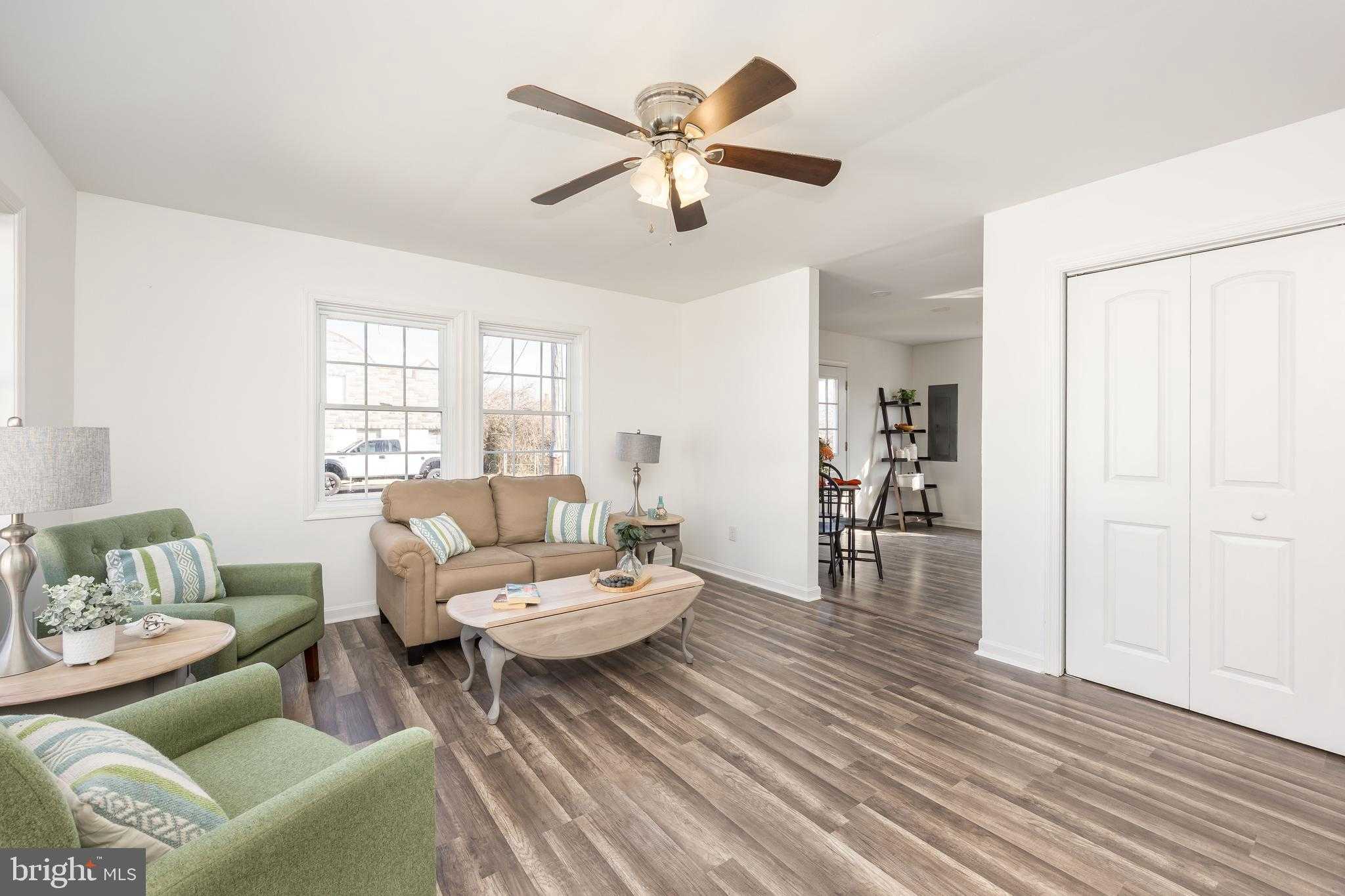 315 Broadway photo 14