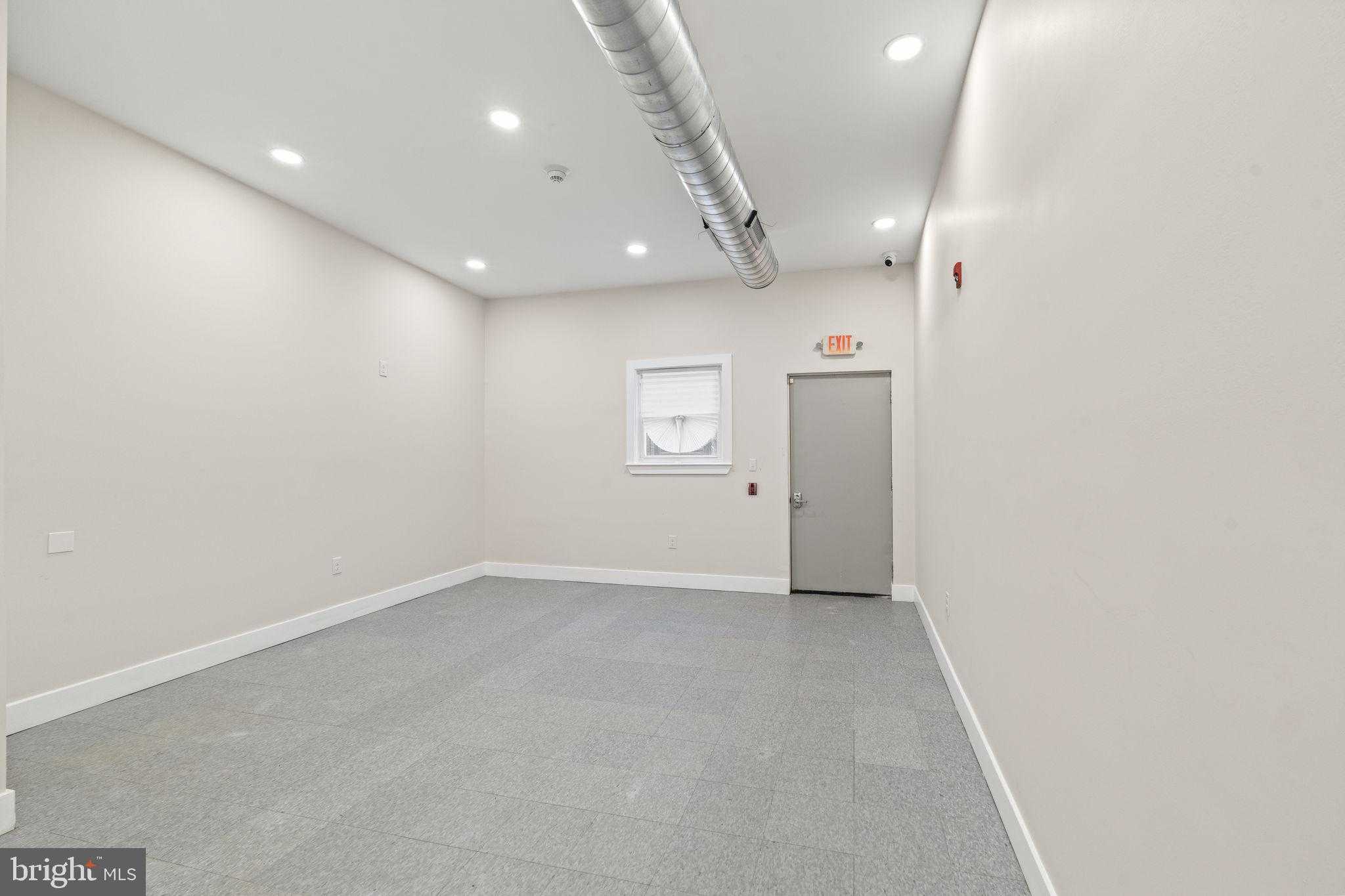 6009 Market St photo 9