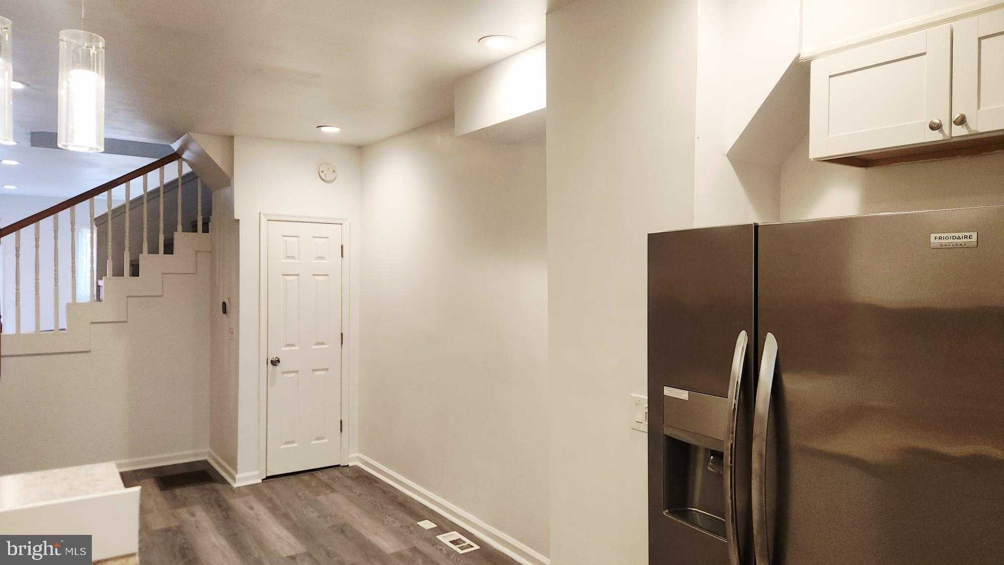 519 E 28th St photo 7