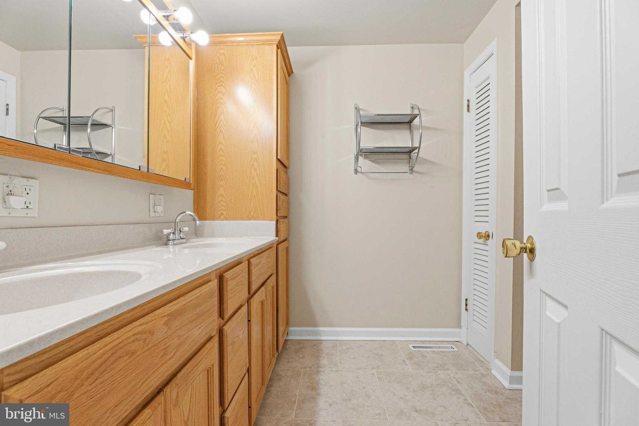 2407 Eastridge Rd photo 25