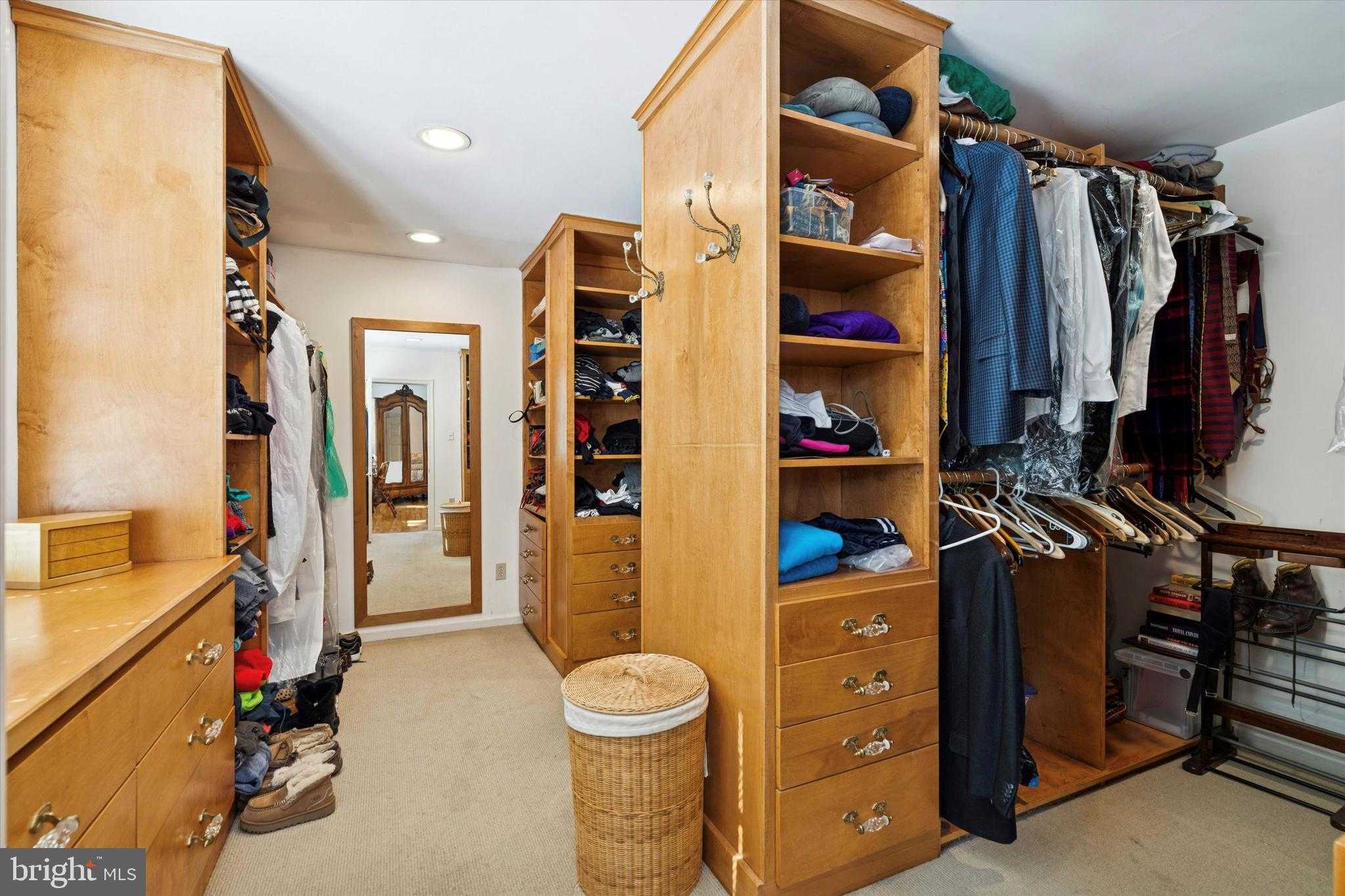 736 Woodleave Rd photo 25