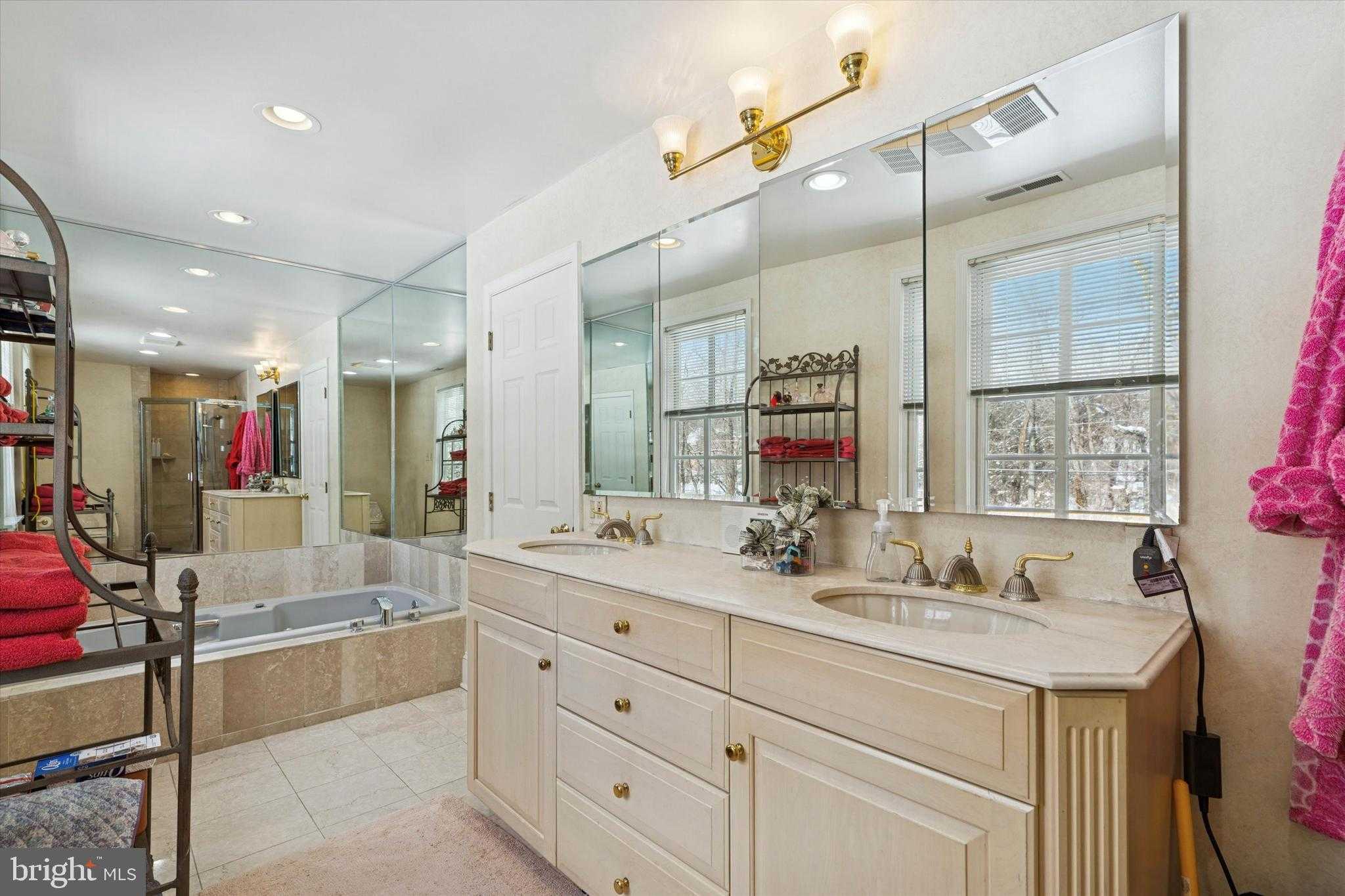 736 Woodleave Rd photo 27