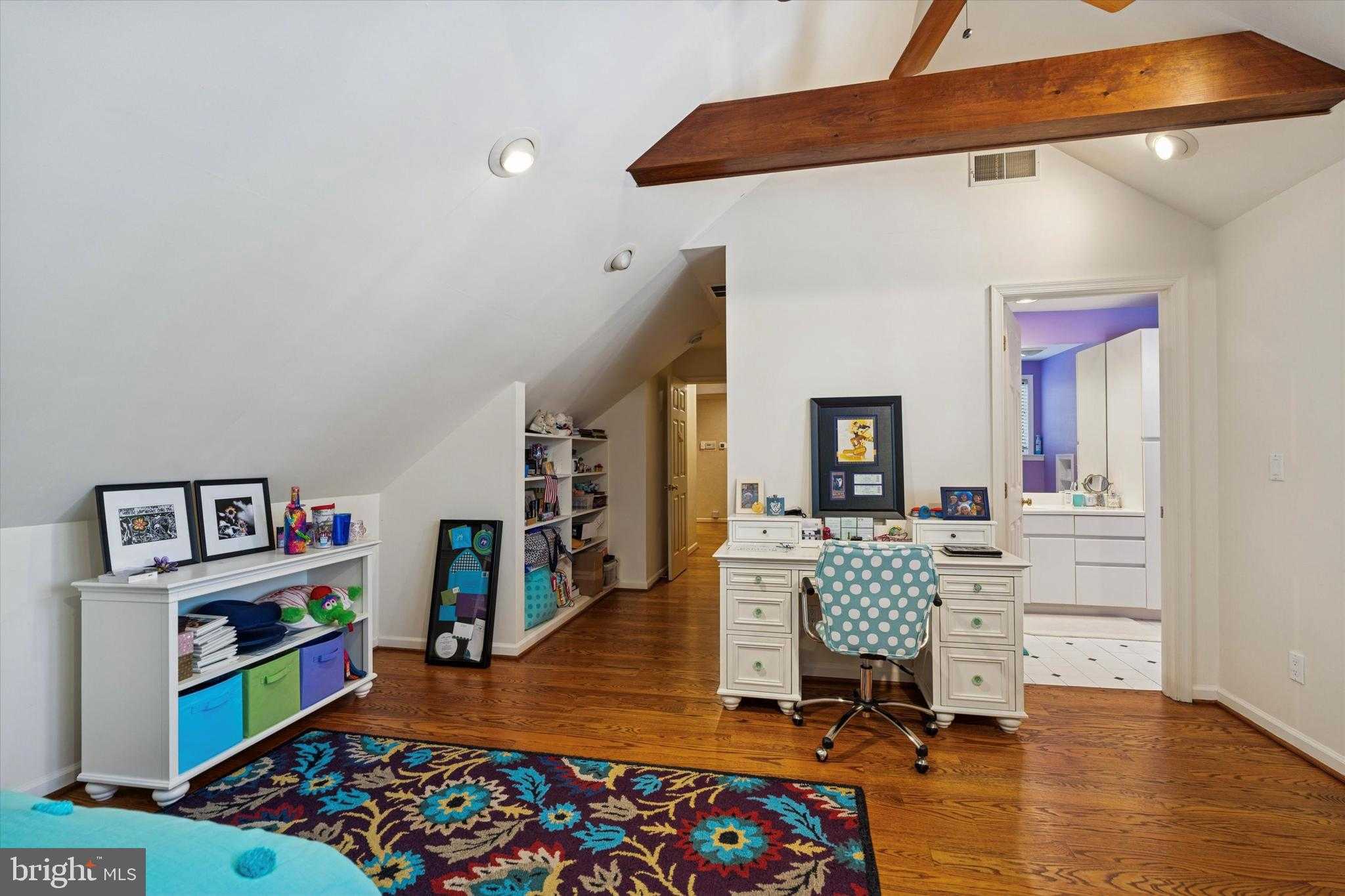 736 Woodleave Rd photo 35