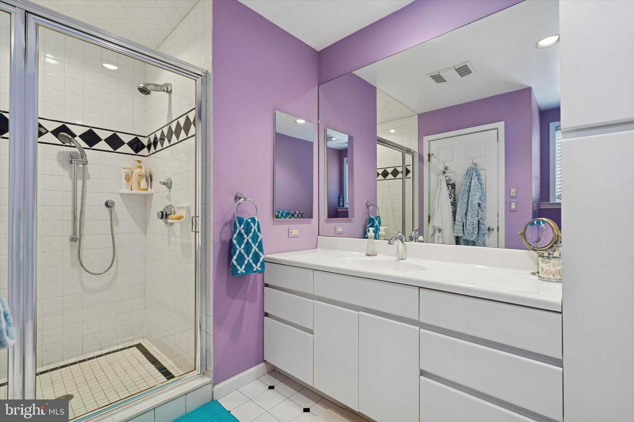 736 Woodleave Rd photo 36