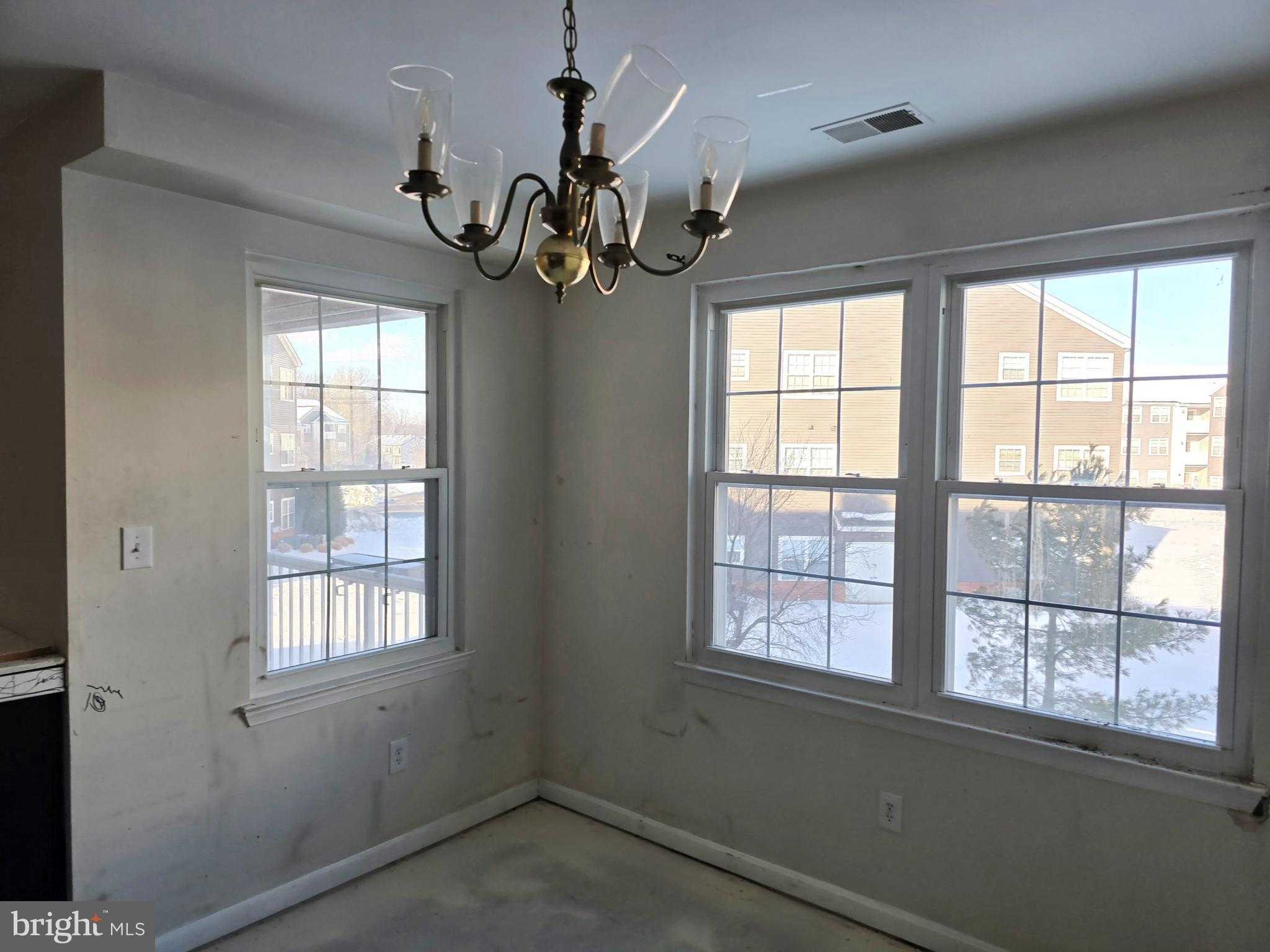 302 Gatehouse Ln photo 20