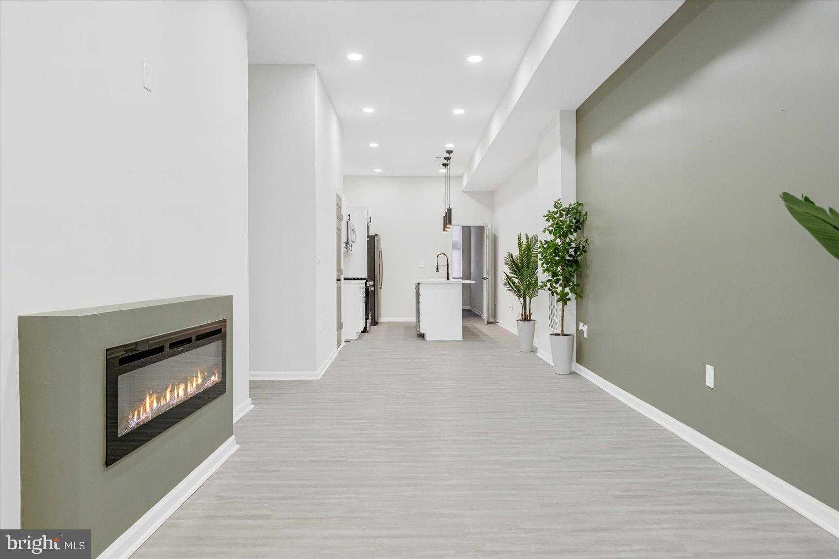 1743 E Federal St photo 7