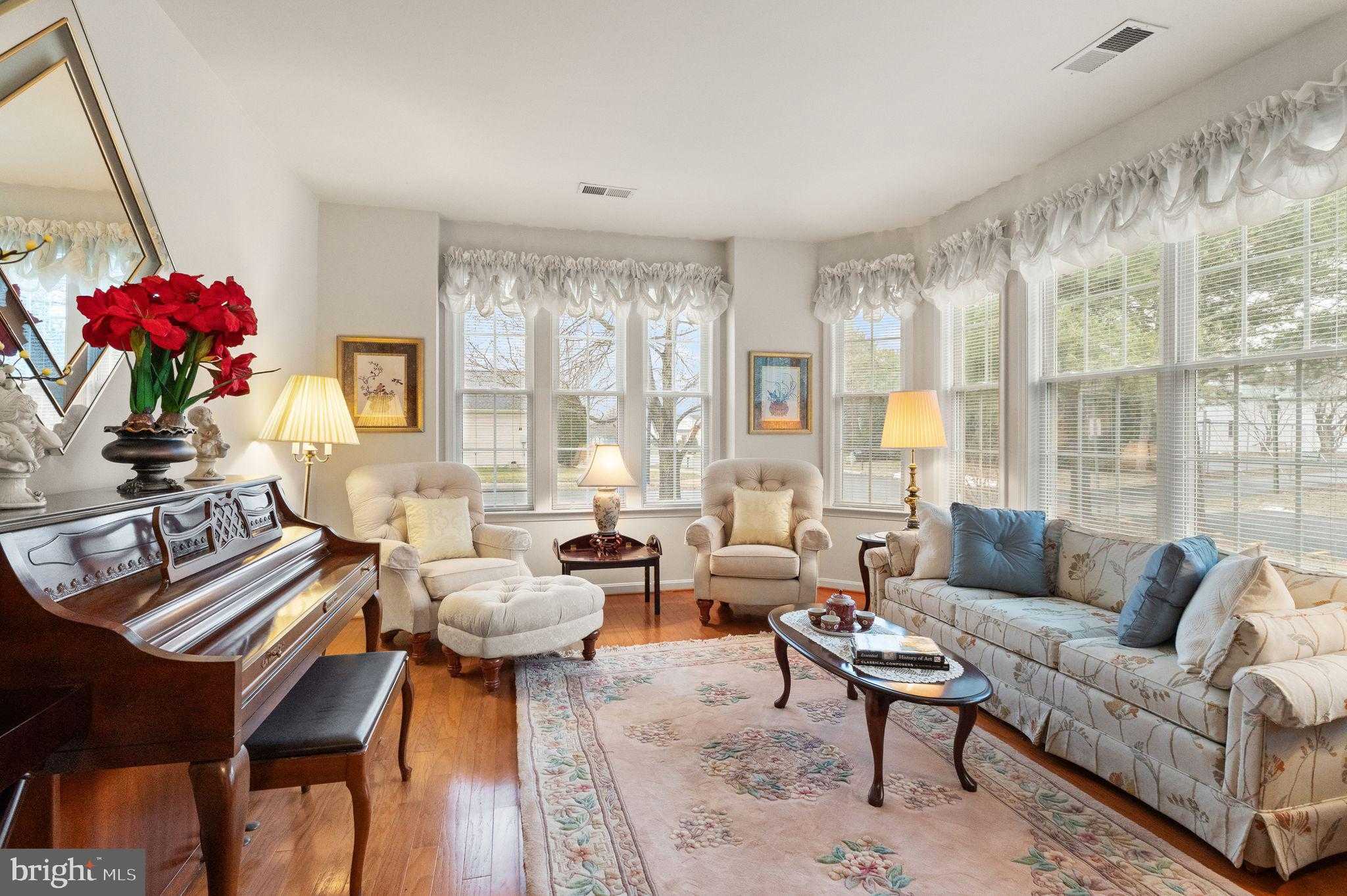 6116 Piney Grove Way photo 5