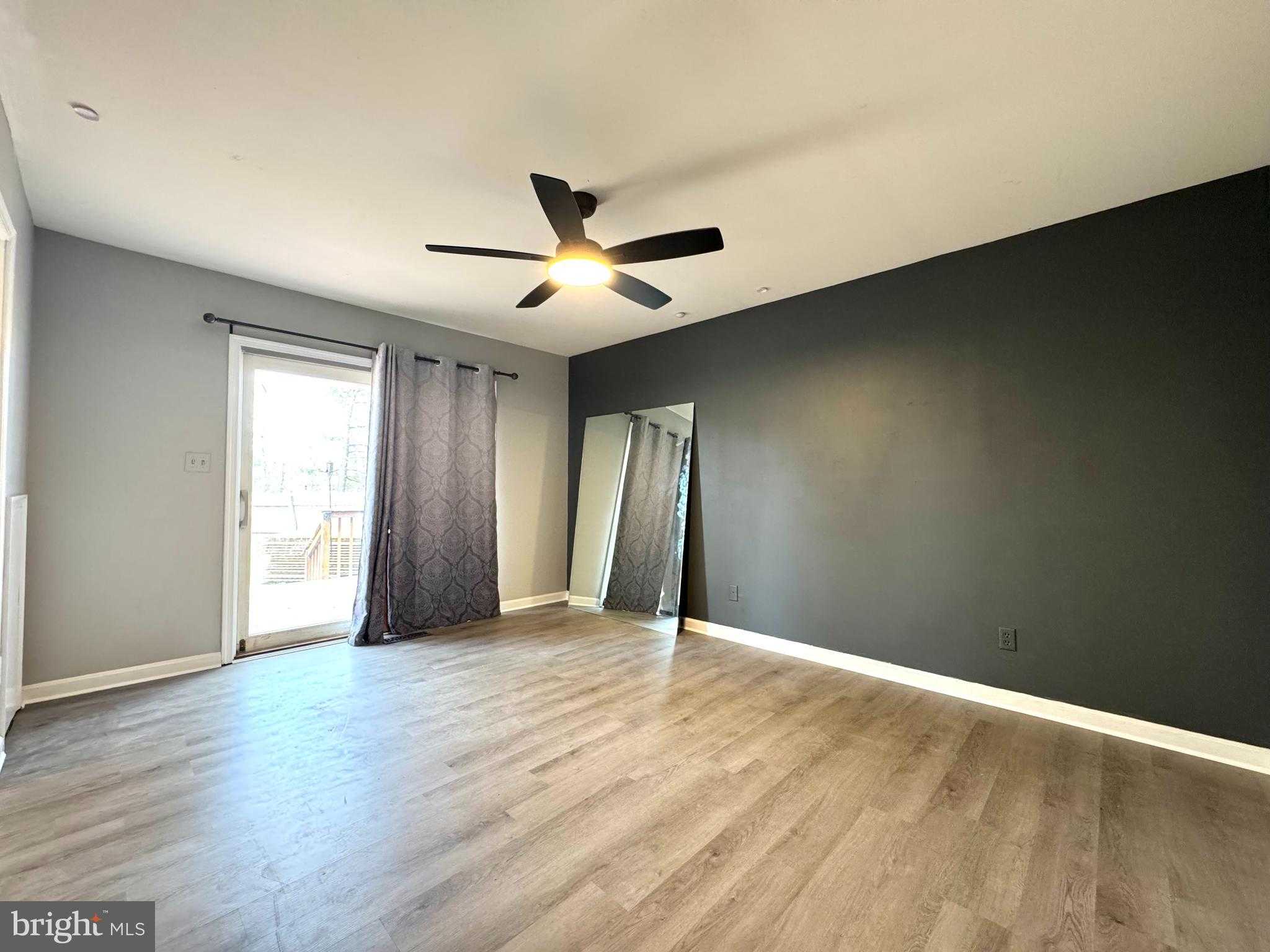 833 White Oaks Ln photo 19