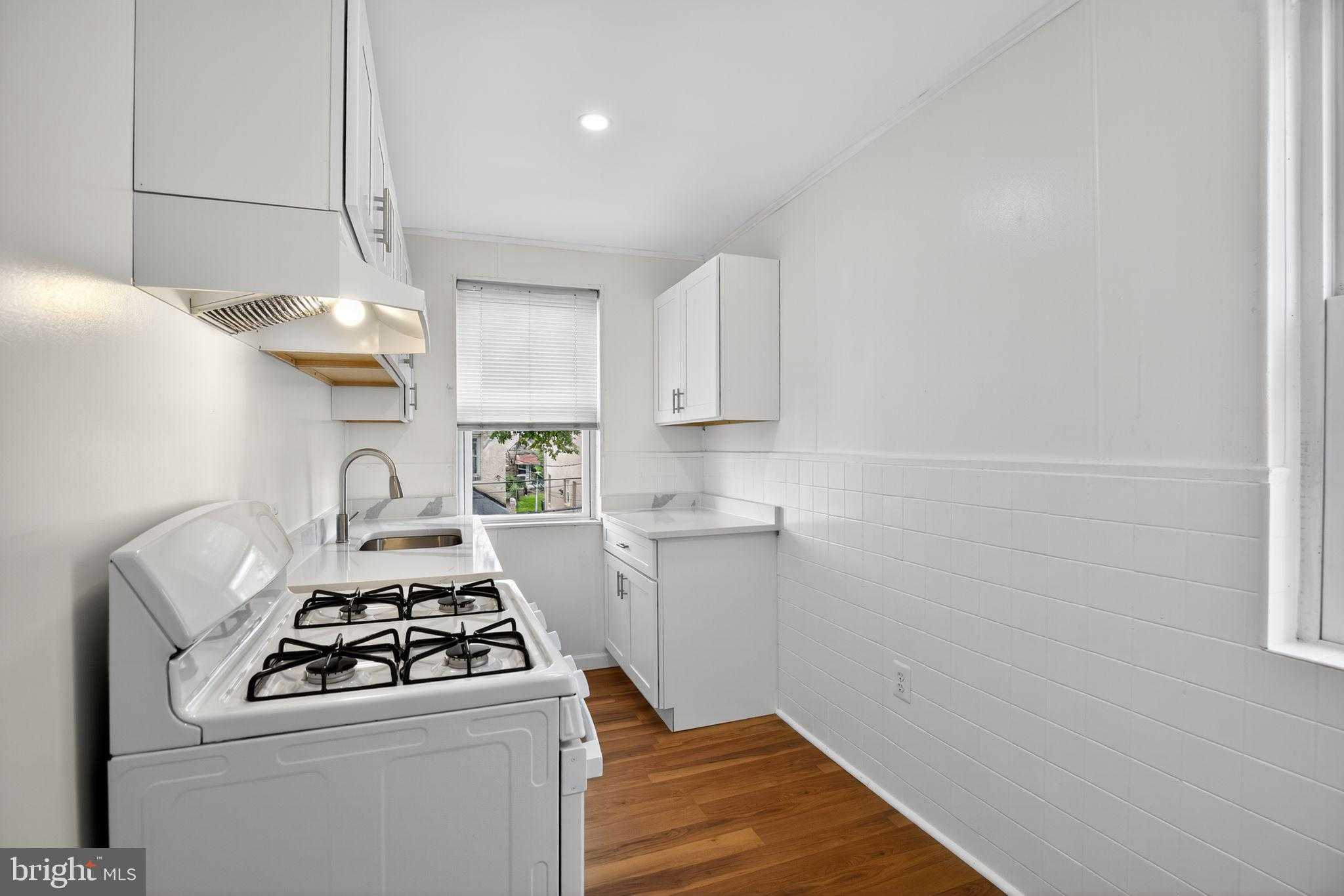 5446 Narcissus Ave photo 24