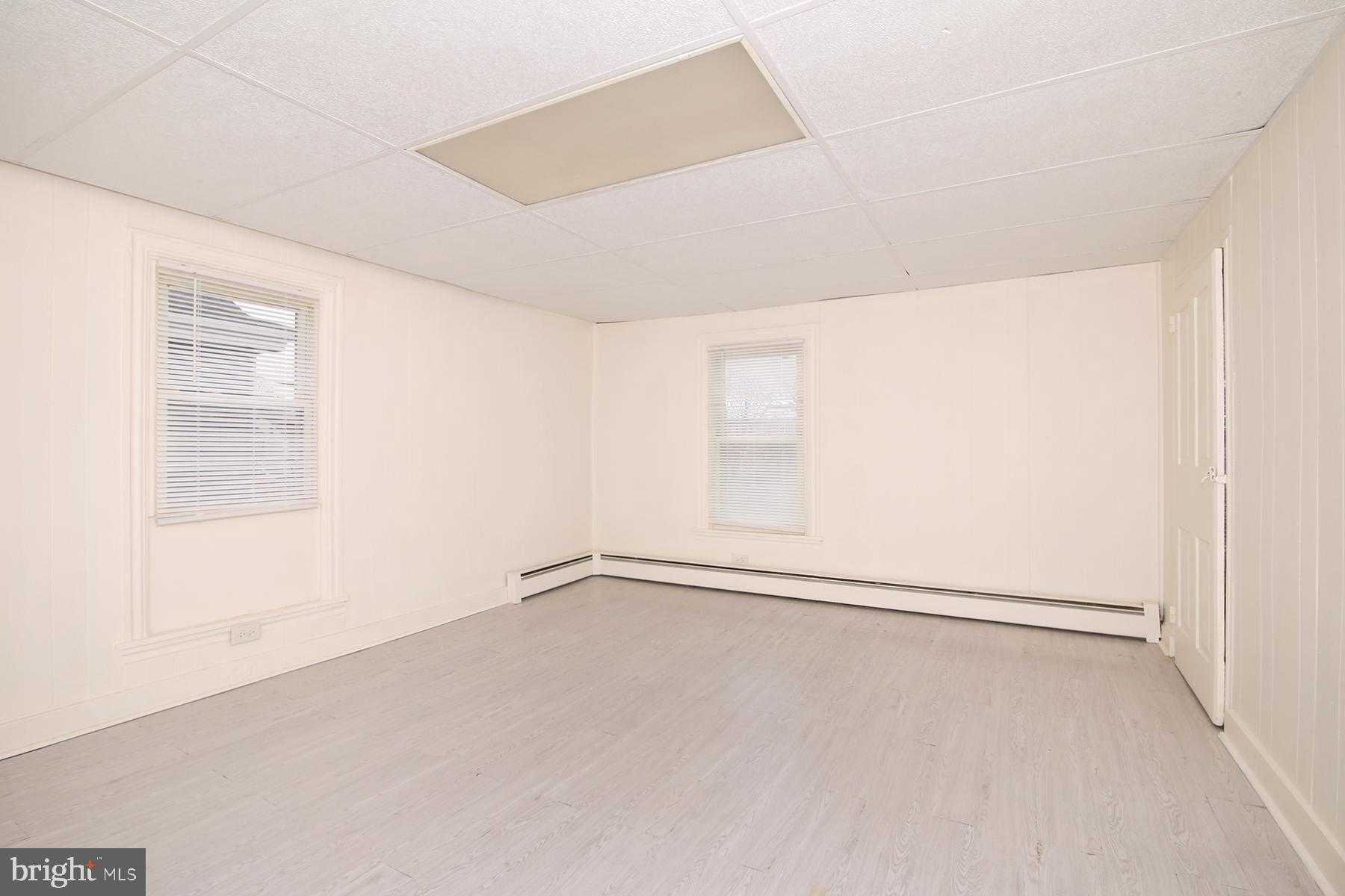 923 Guilford St photo 15