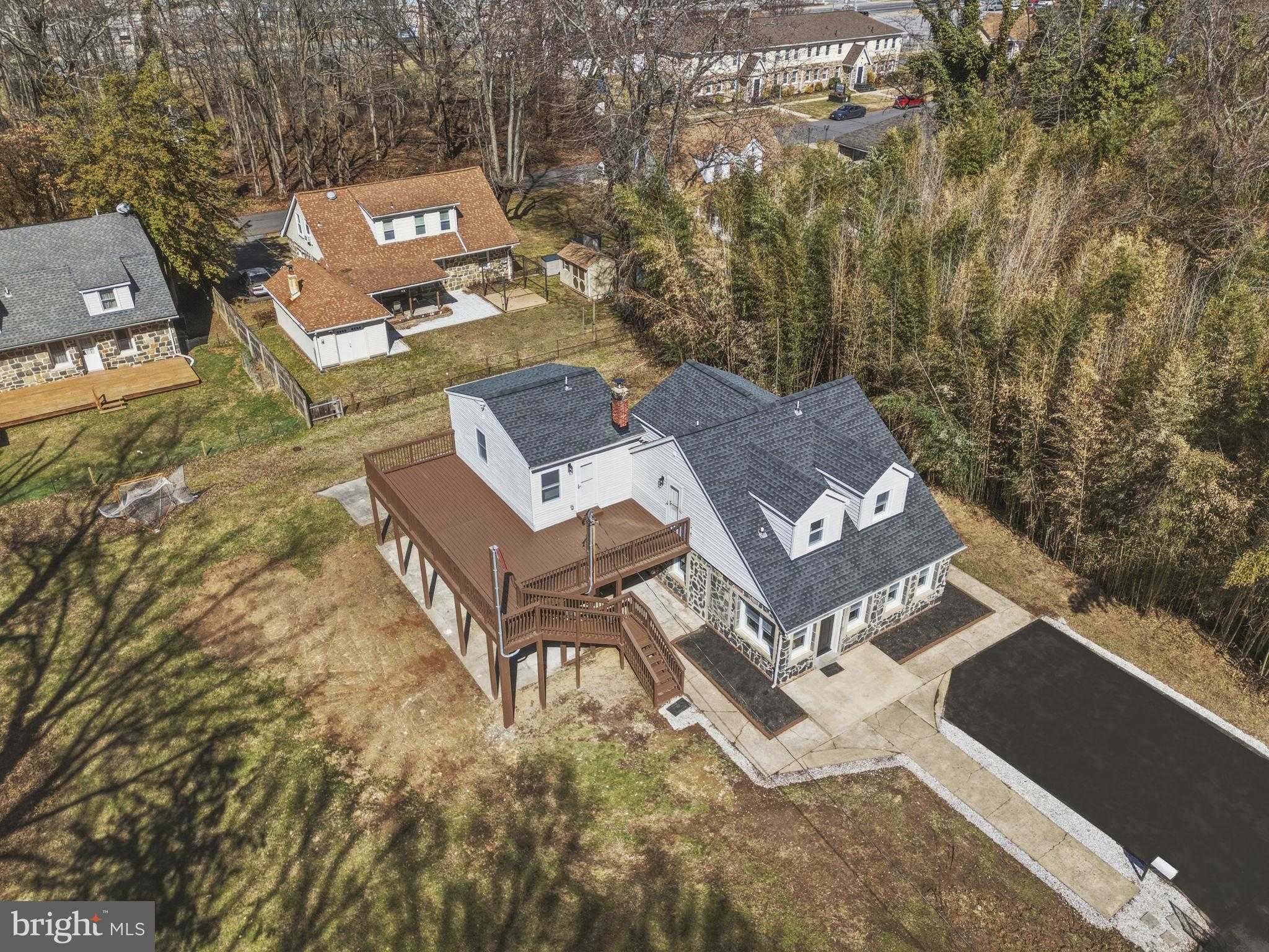 3236 George St photo 28