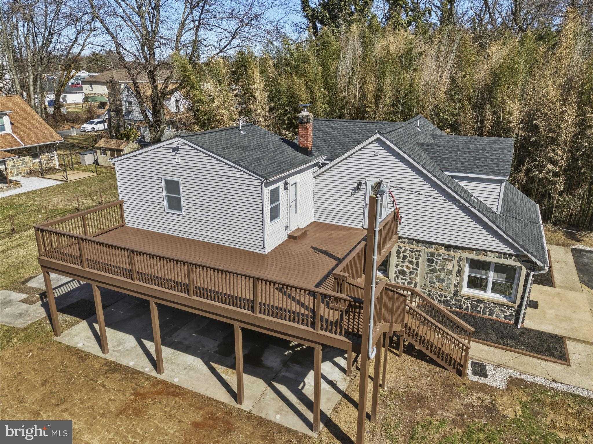 3236 George St photo 5