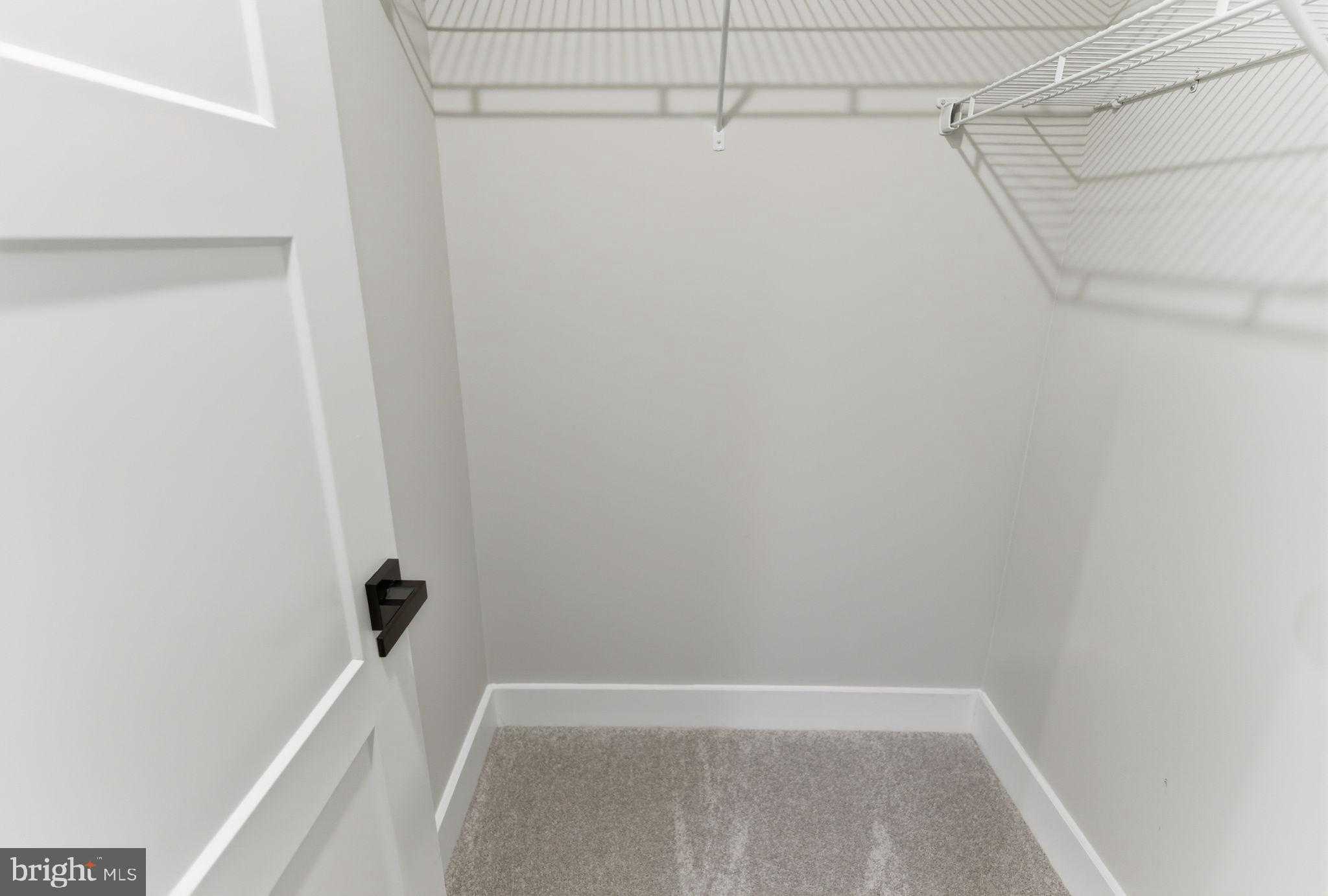 200 Mistletoe Ln photo 38