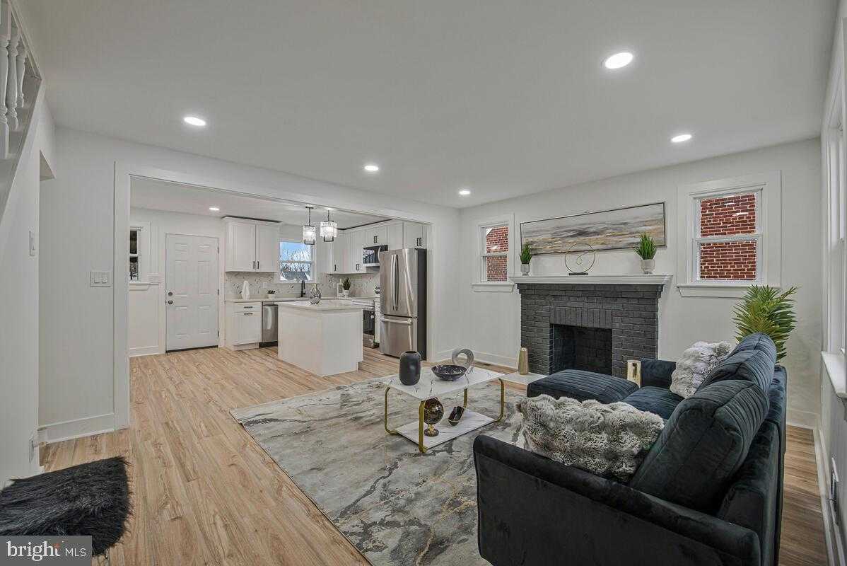 6508 Foster St photo 5