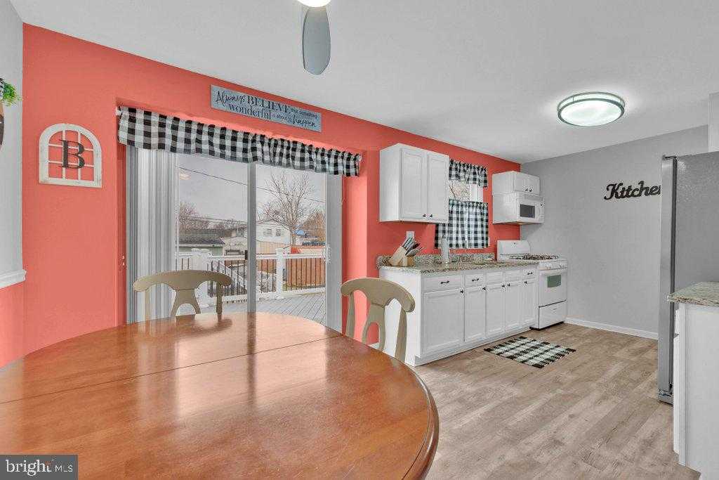 714 Joppa Farm Rd photo 16