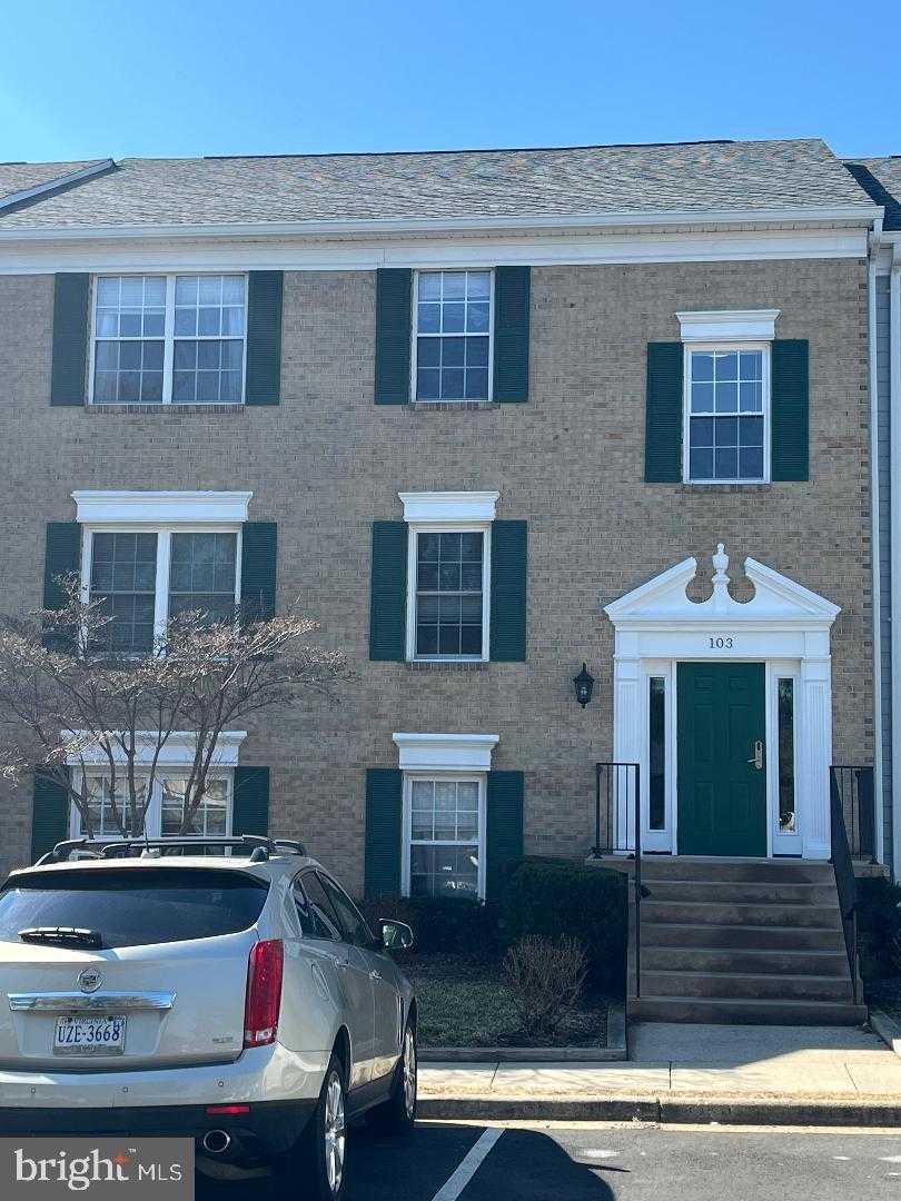 103 Fort Evans Rd SE Apt F, Leesburg
