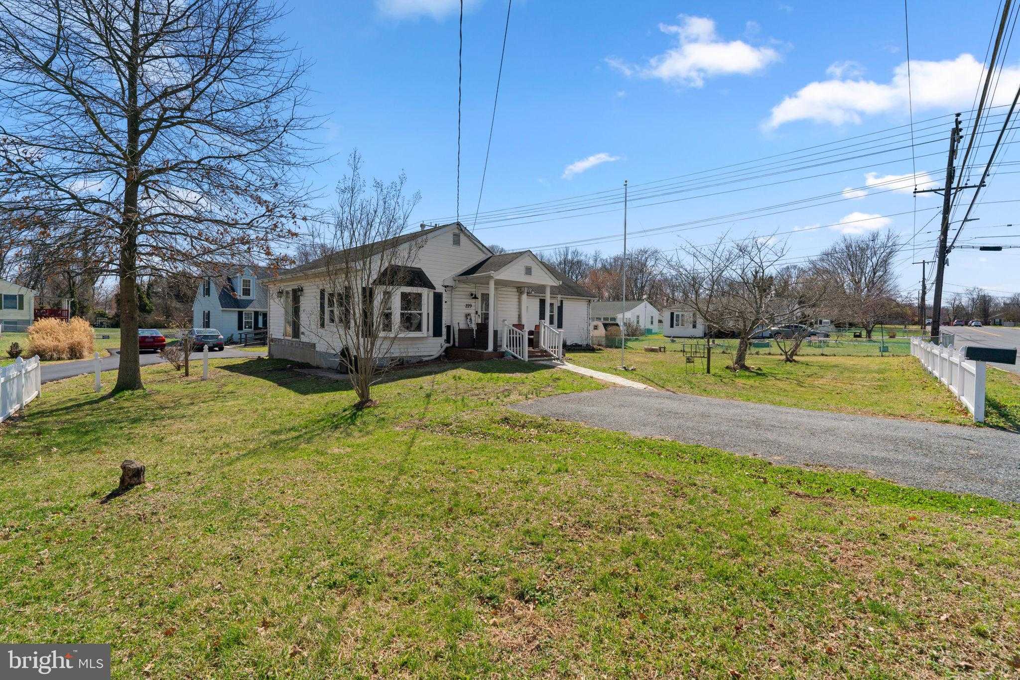 229 Baltimore St photo 29