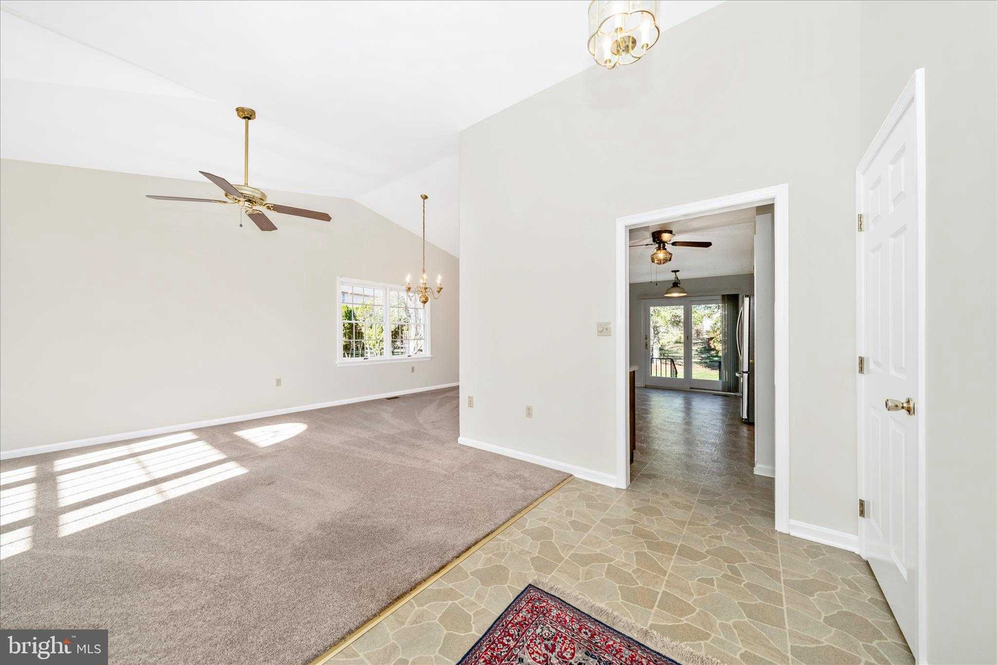 201 Wellesley CT photo 9