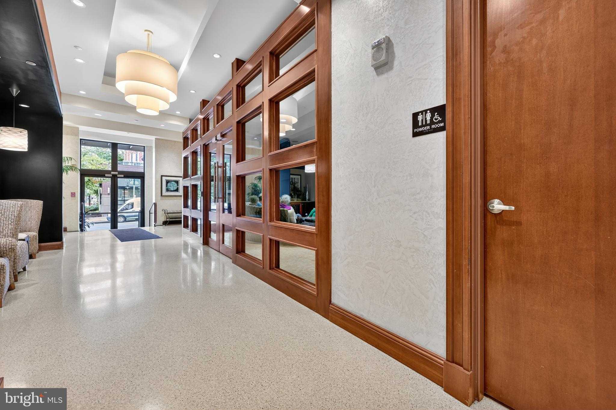 2720 S Arlington Mill Dr Unit 109 photo 31