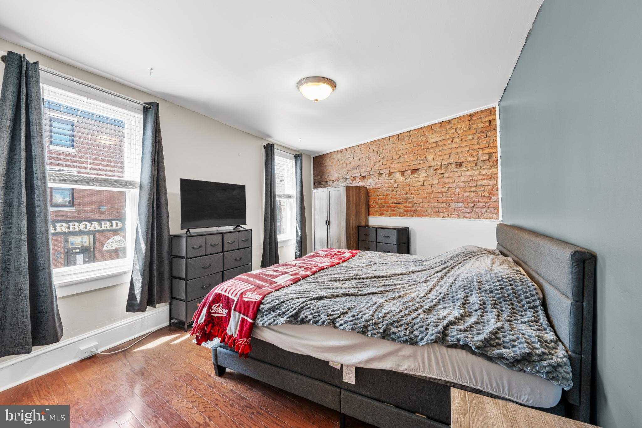 2501 E Norris St photo 16