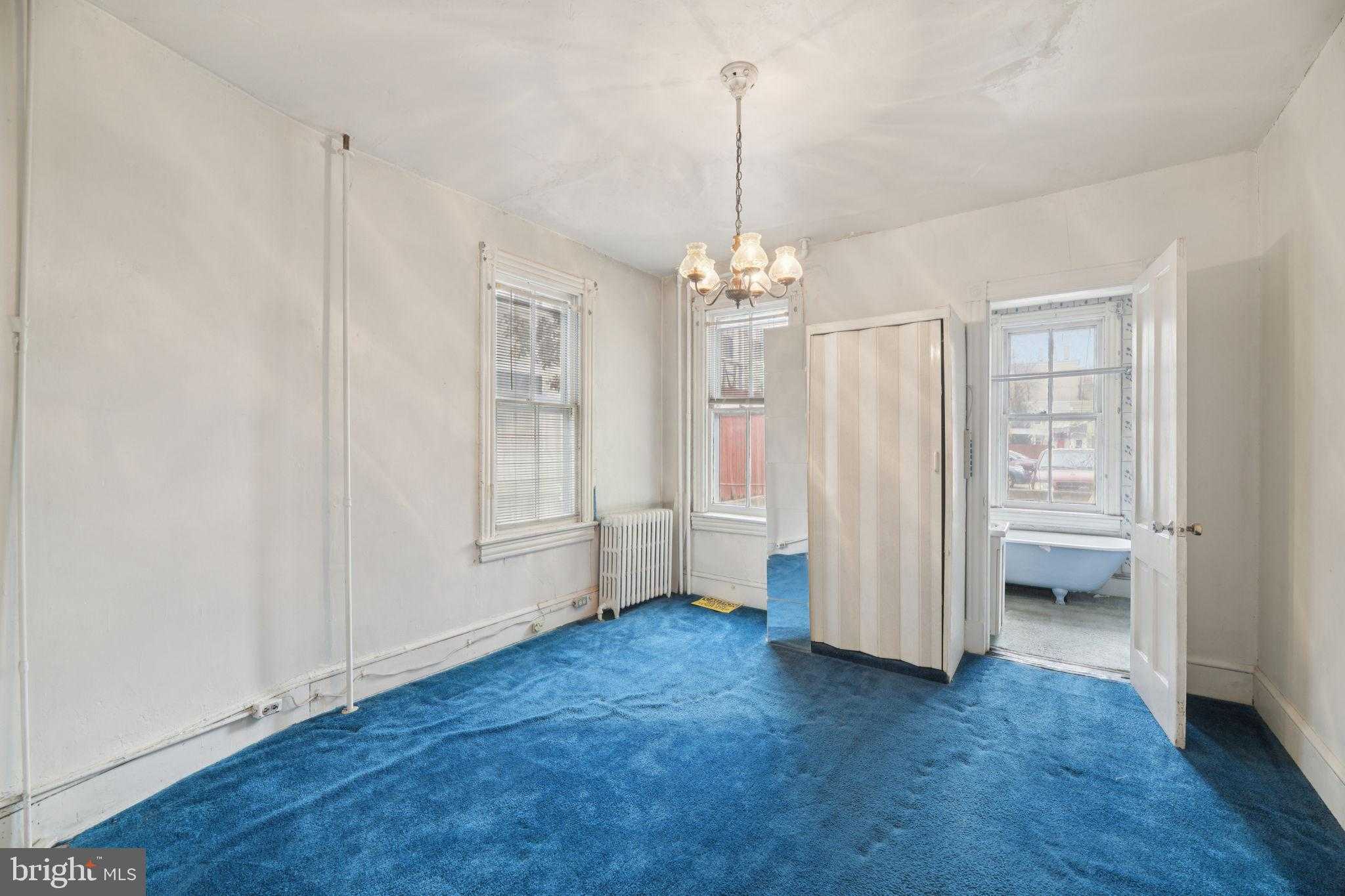 712 4th St SE photo 12