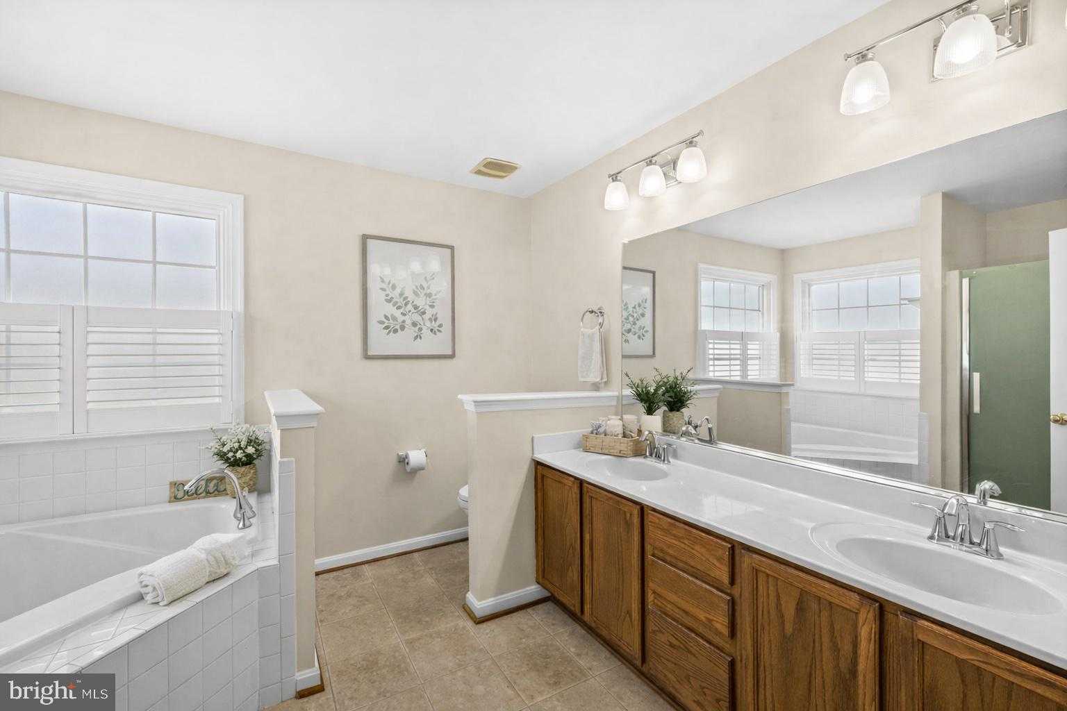 10315 Winter Park Ln photo 7