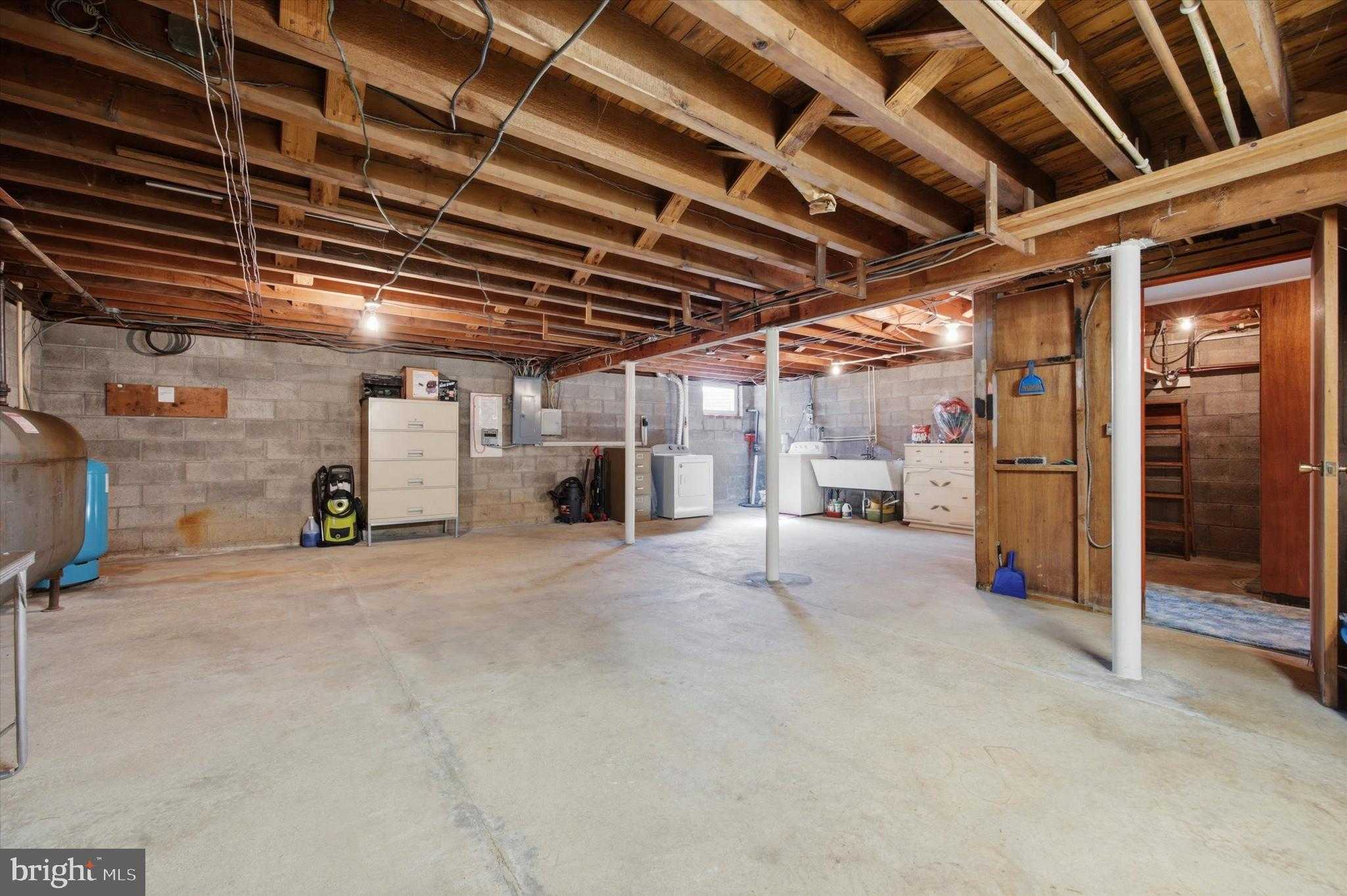 1304 Valley Rd photo 34